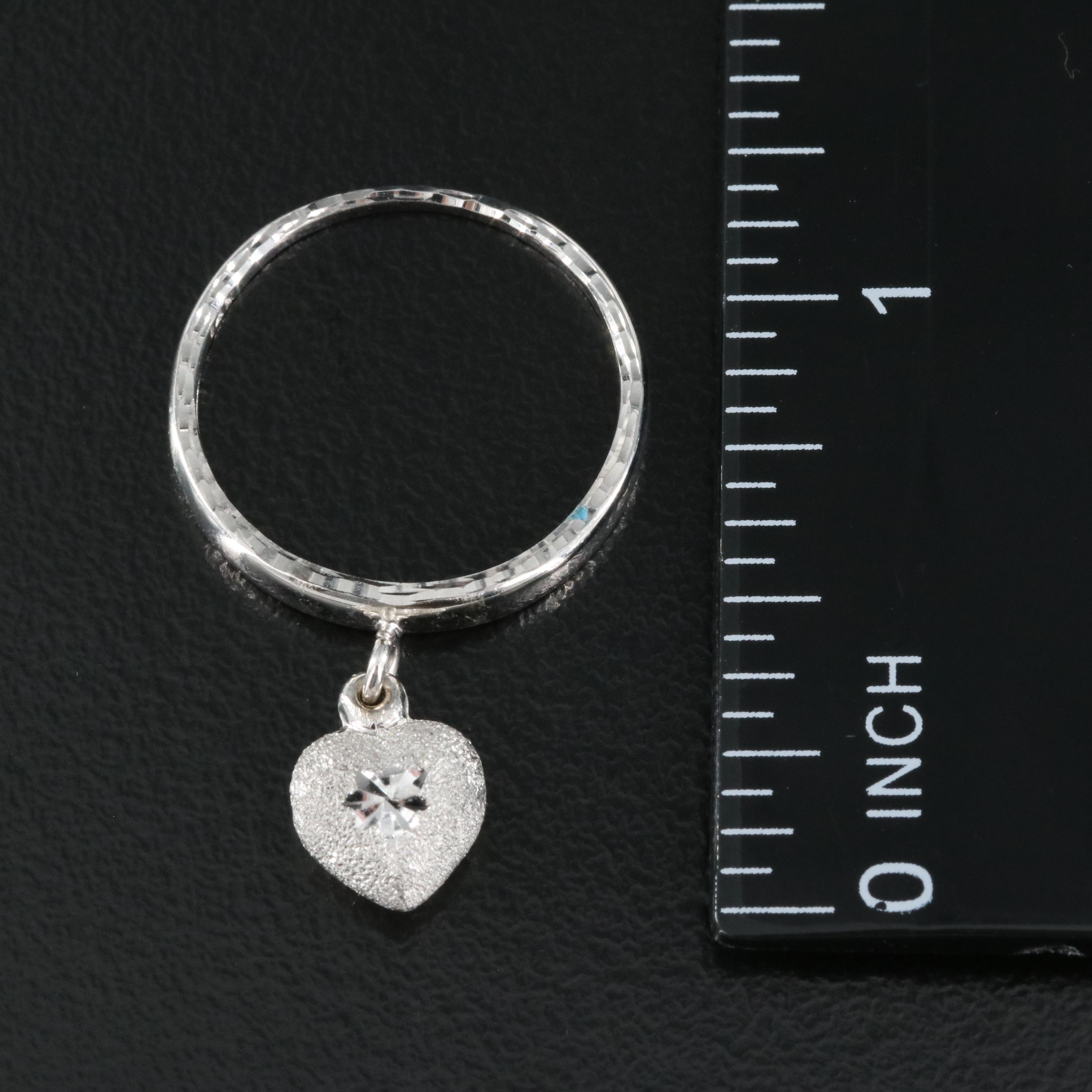 14K Starburst Heart Charm Ring