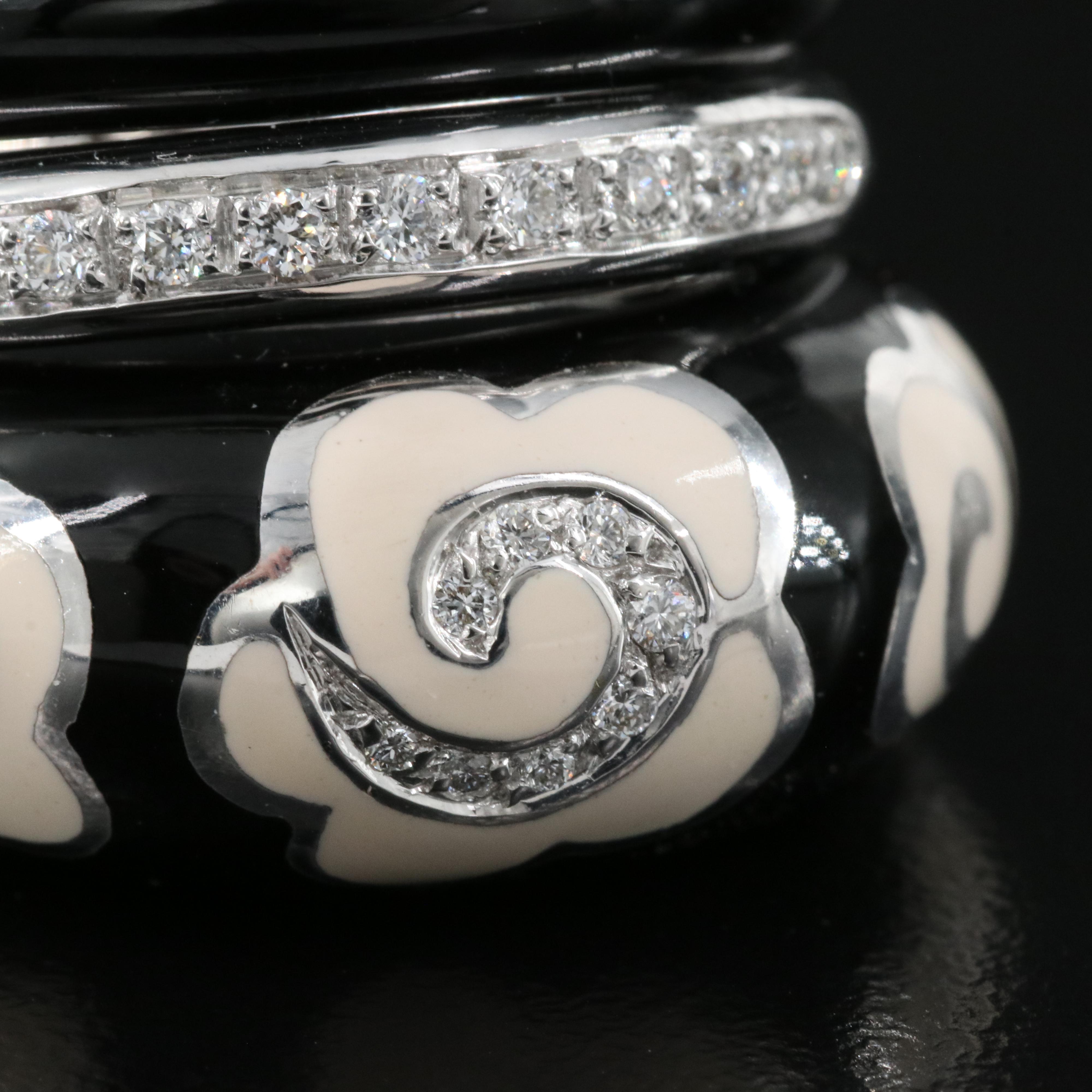 La Nouvelle Bague 18K Diamond and Enamel Trio Ring