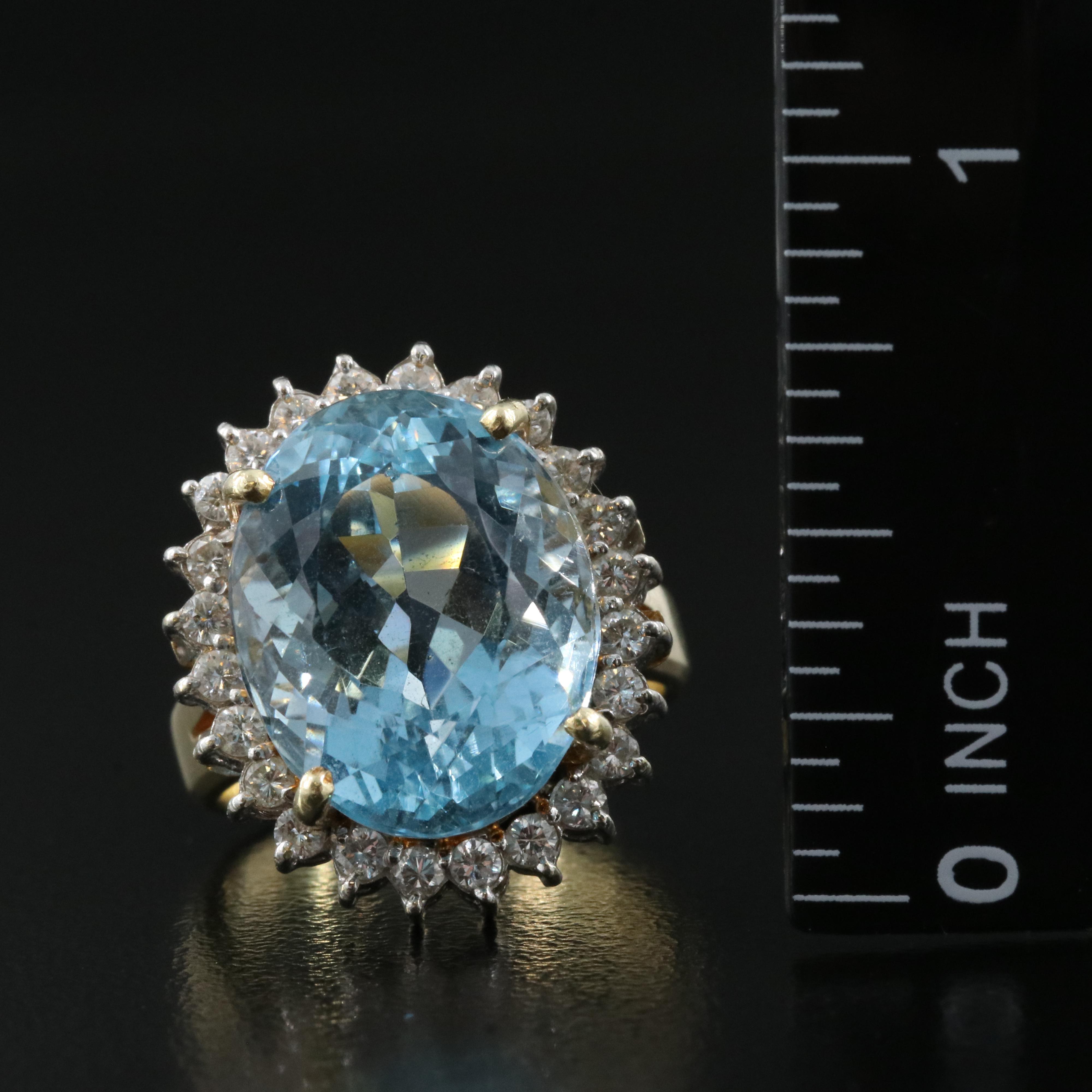 14K 12.48 CT Aquamarine and Diamond Ring