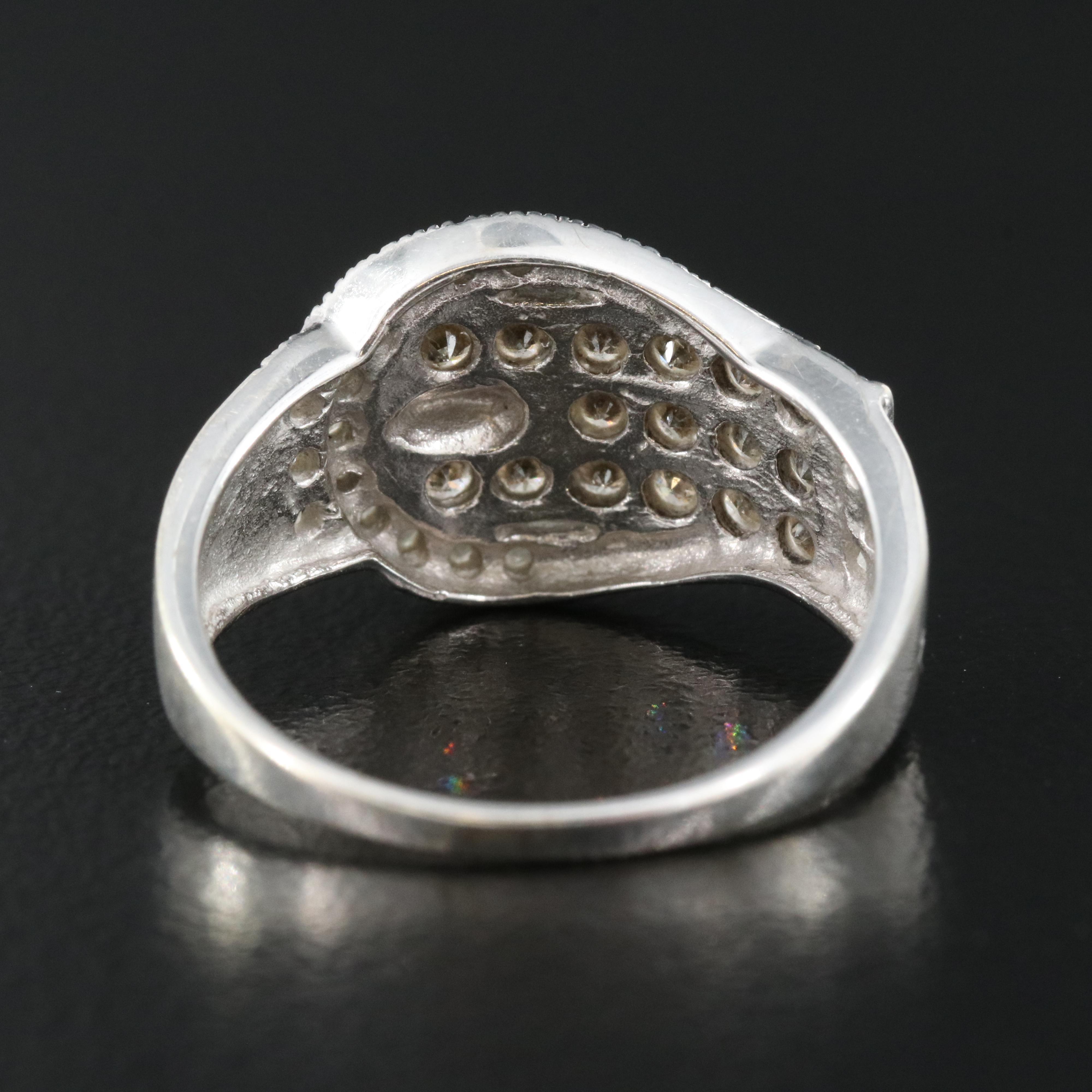 10K 0.99 CTW Diamond Buckle Ring