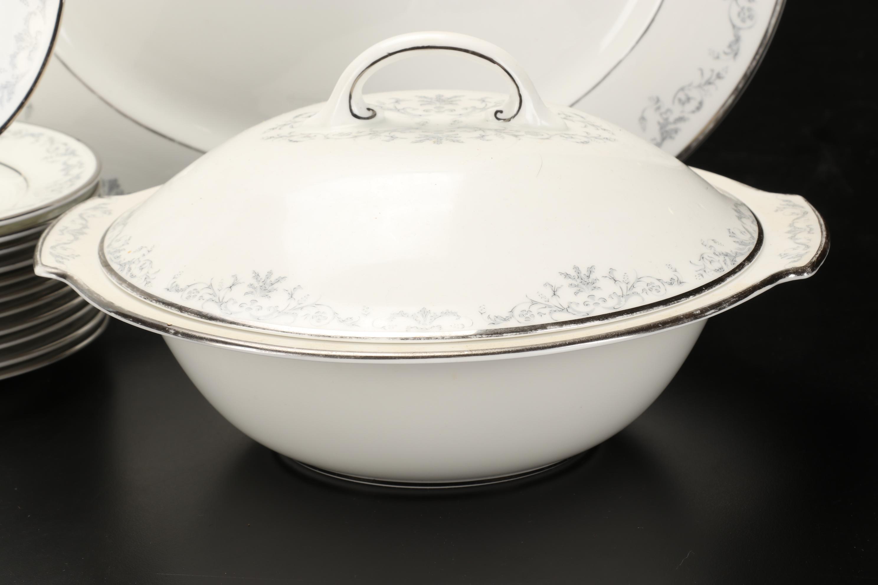 Gorham "Della Regina" Bone China Tableware, Mid to Late 20th Century