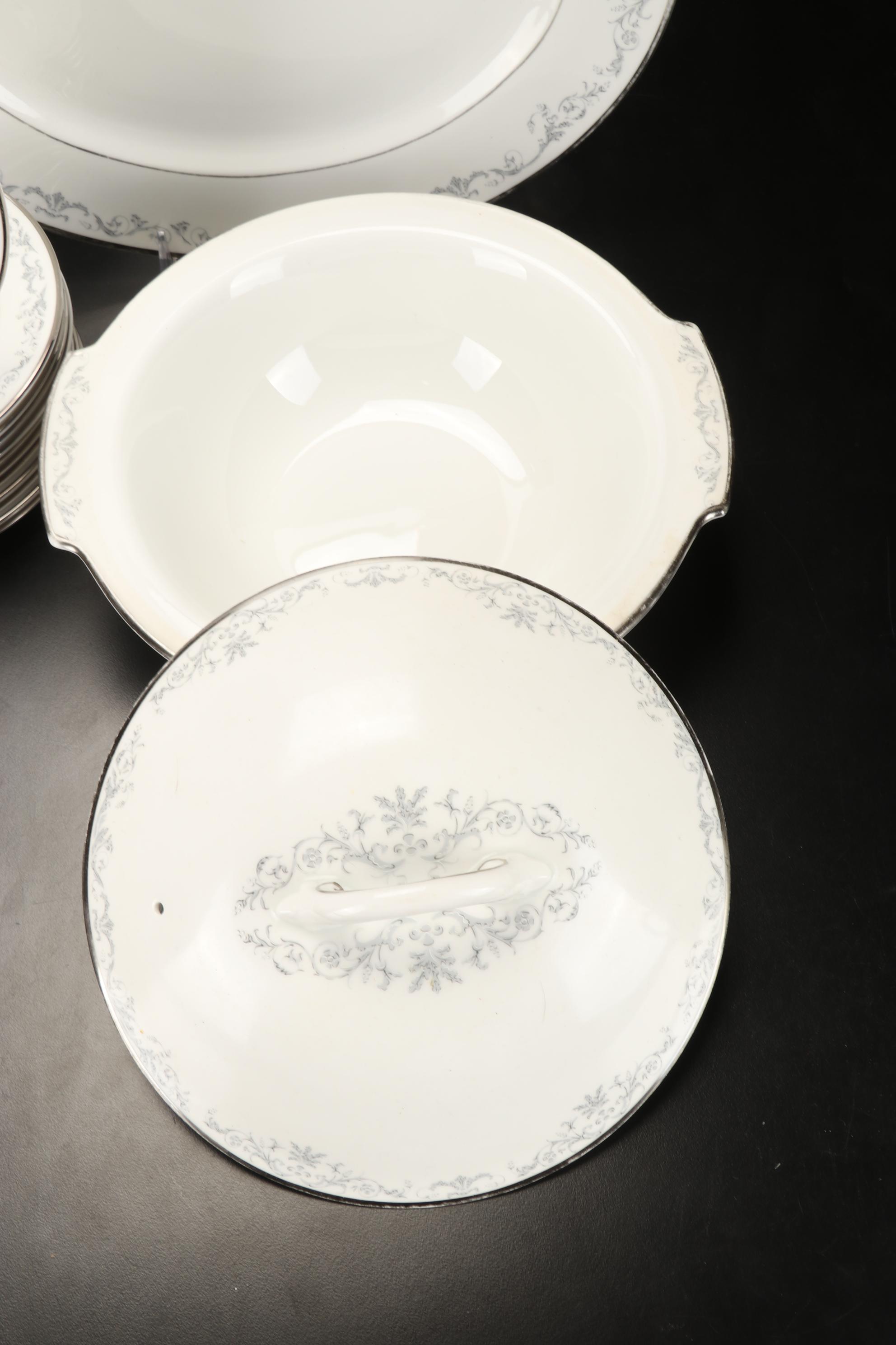 Gorham "Della Regina" Bone China Tableware, Mid to Late 20th Century