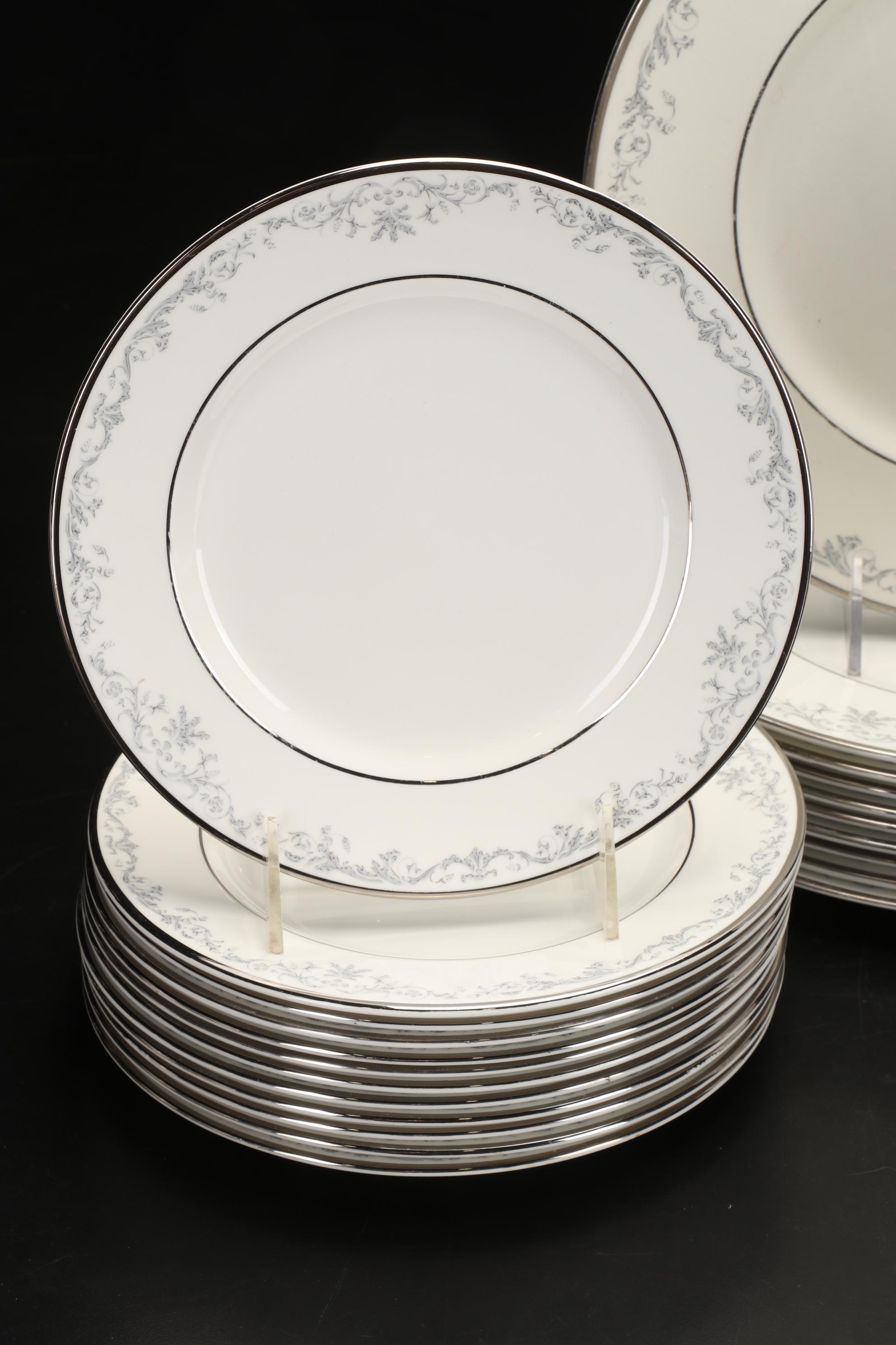 Gorham "Della Regina" Bone China Tableware, Mid to Late 20th Century