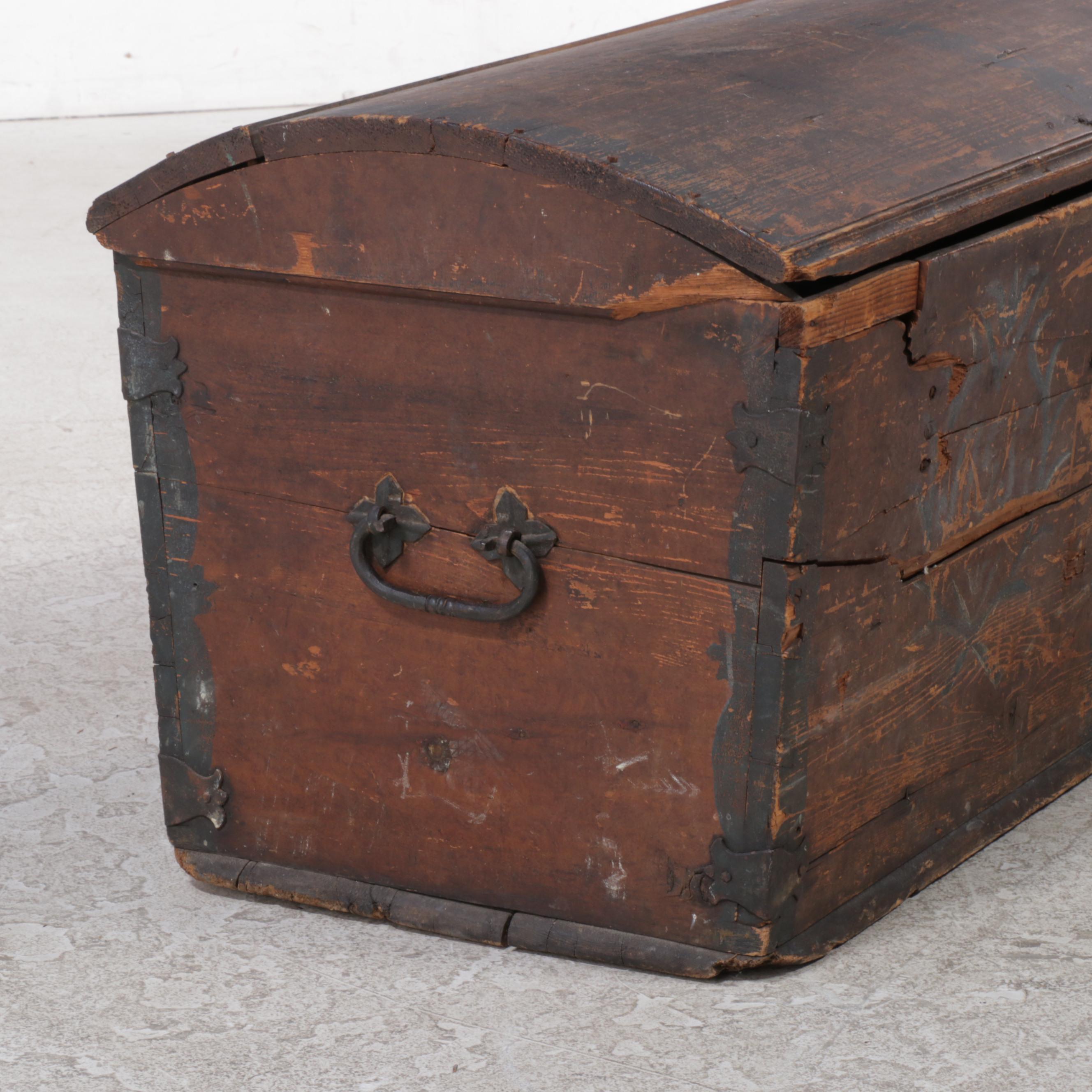 Scandinavian Pine Dome Top Travel Trunk, 19th Century