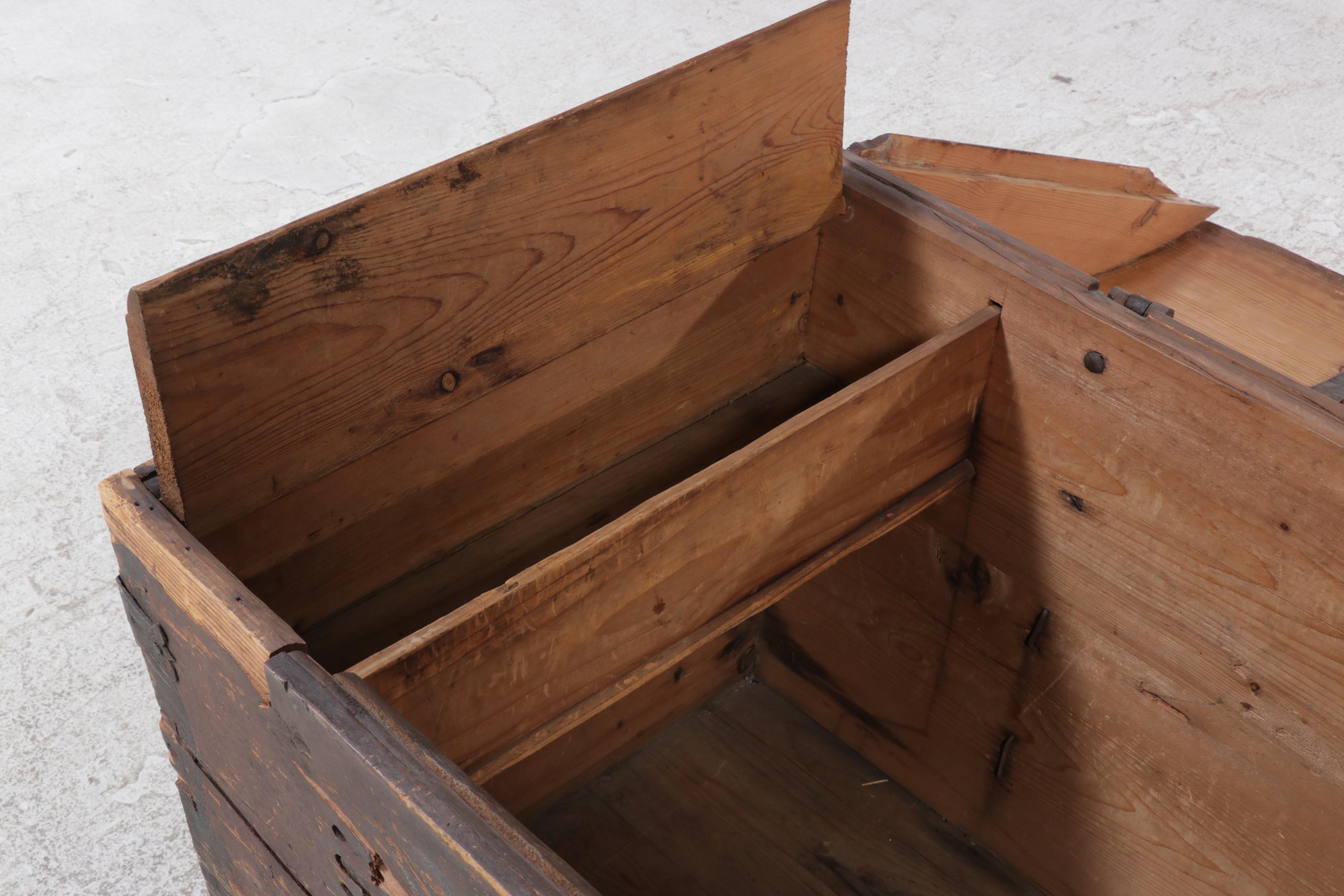 Scandinavian Pine Dome Top Travel Trunk, 19th Century
