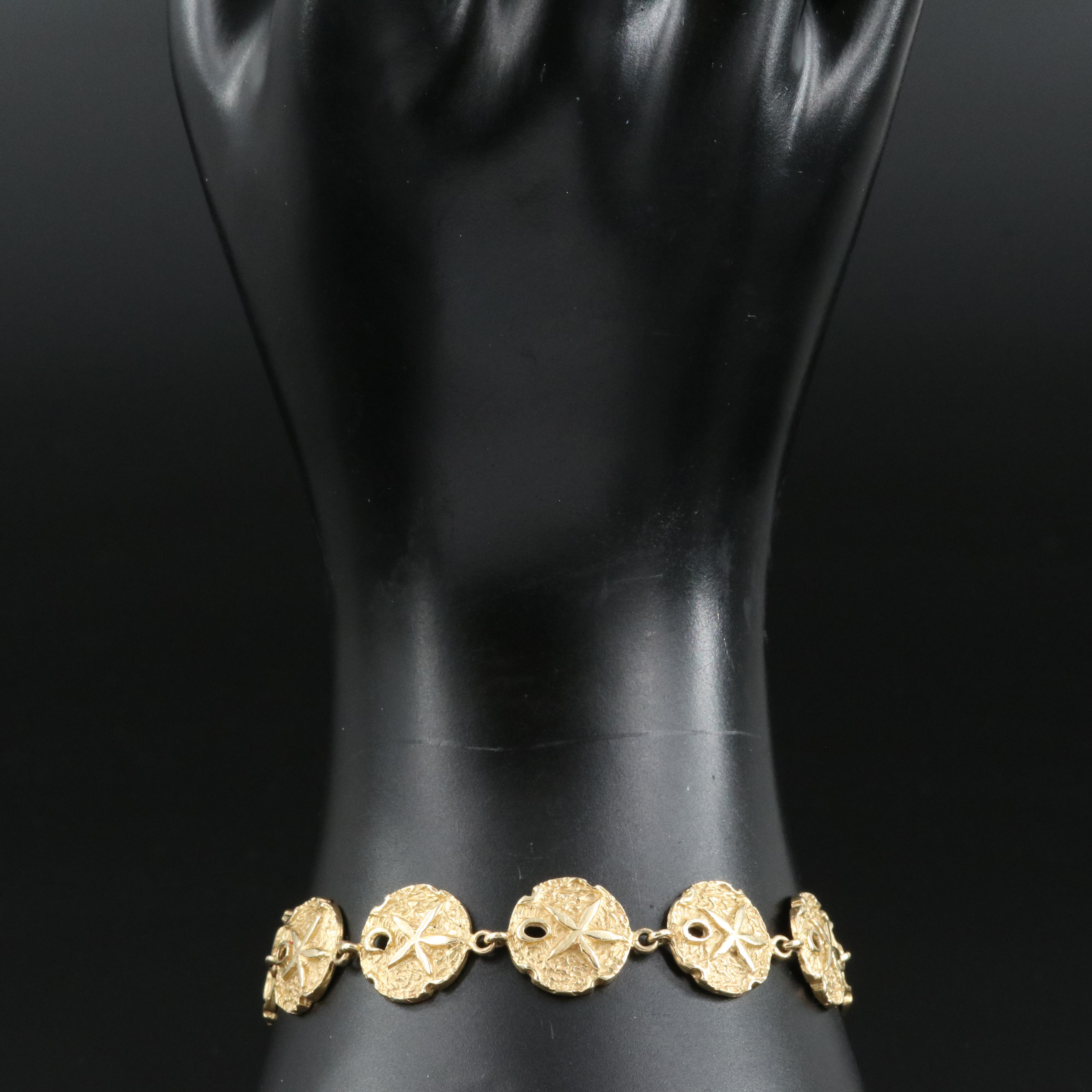 14K Sand Dollar Line Bracelet