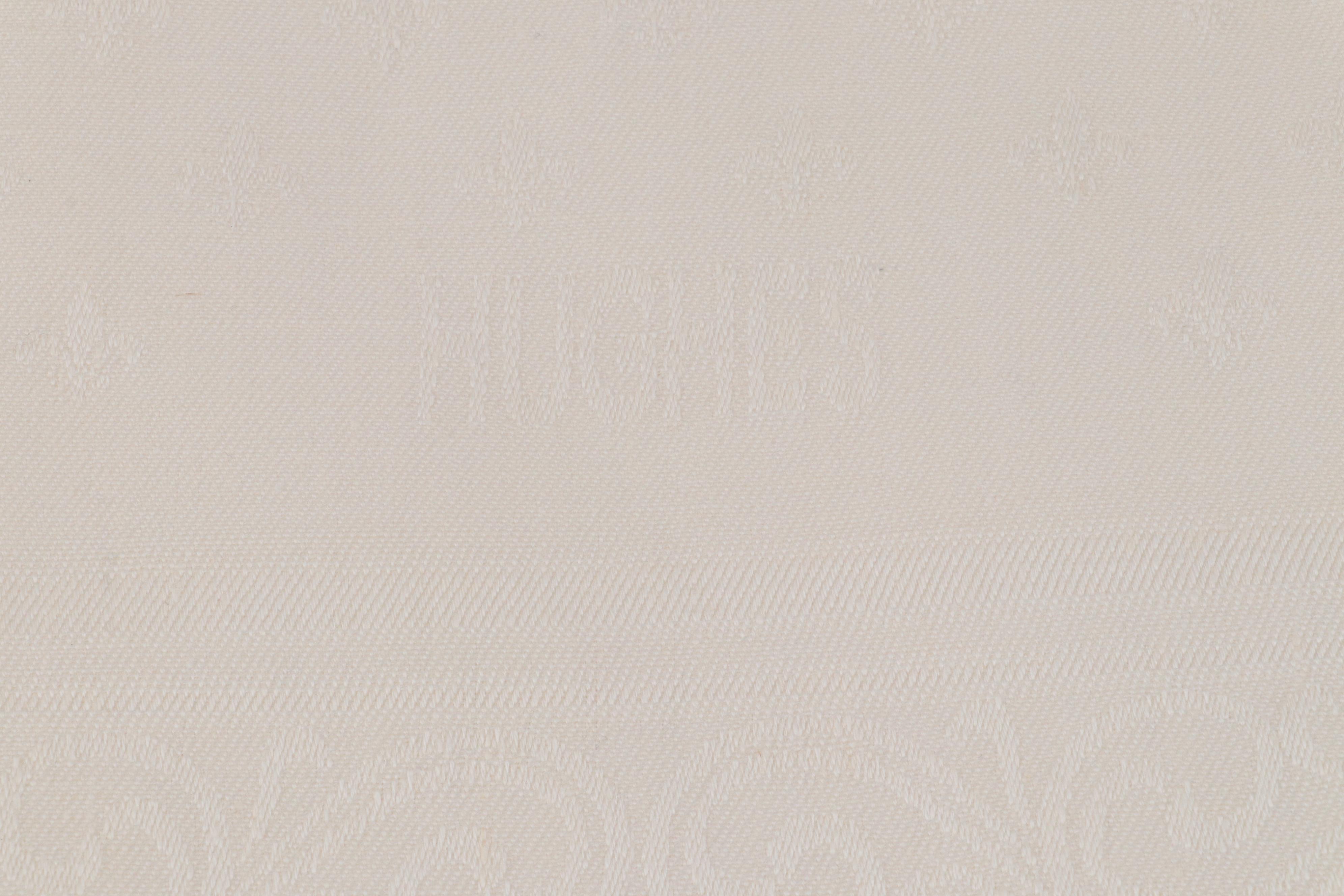 Holland & Sherry Linen with Sybaritic Industries Ltd. Platinum Color Napkins