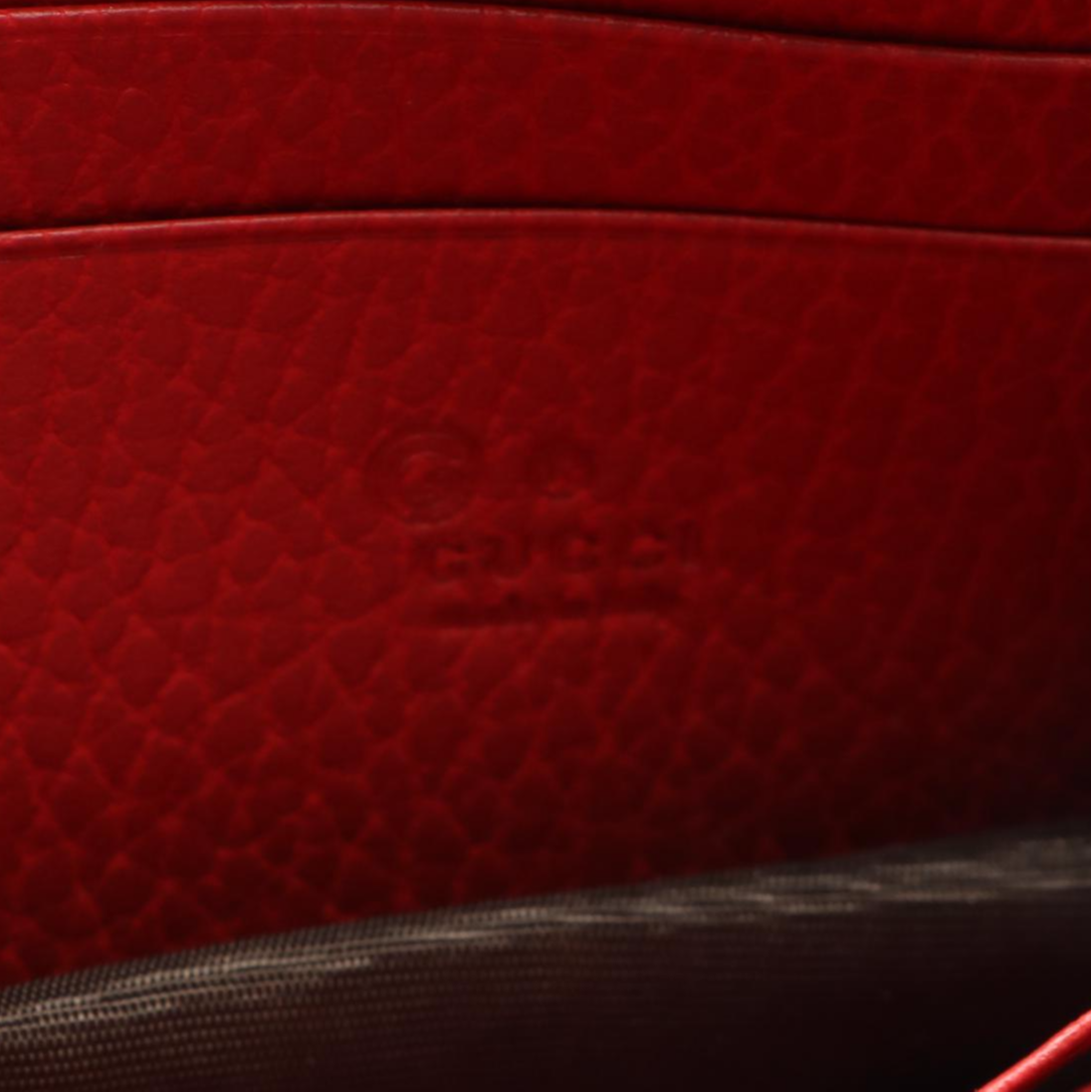 Gucci Interlocking Wallet on Chain in Grain Leather