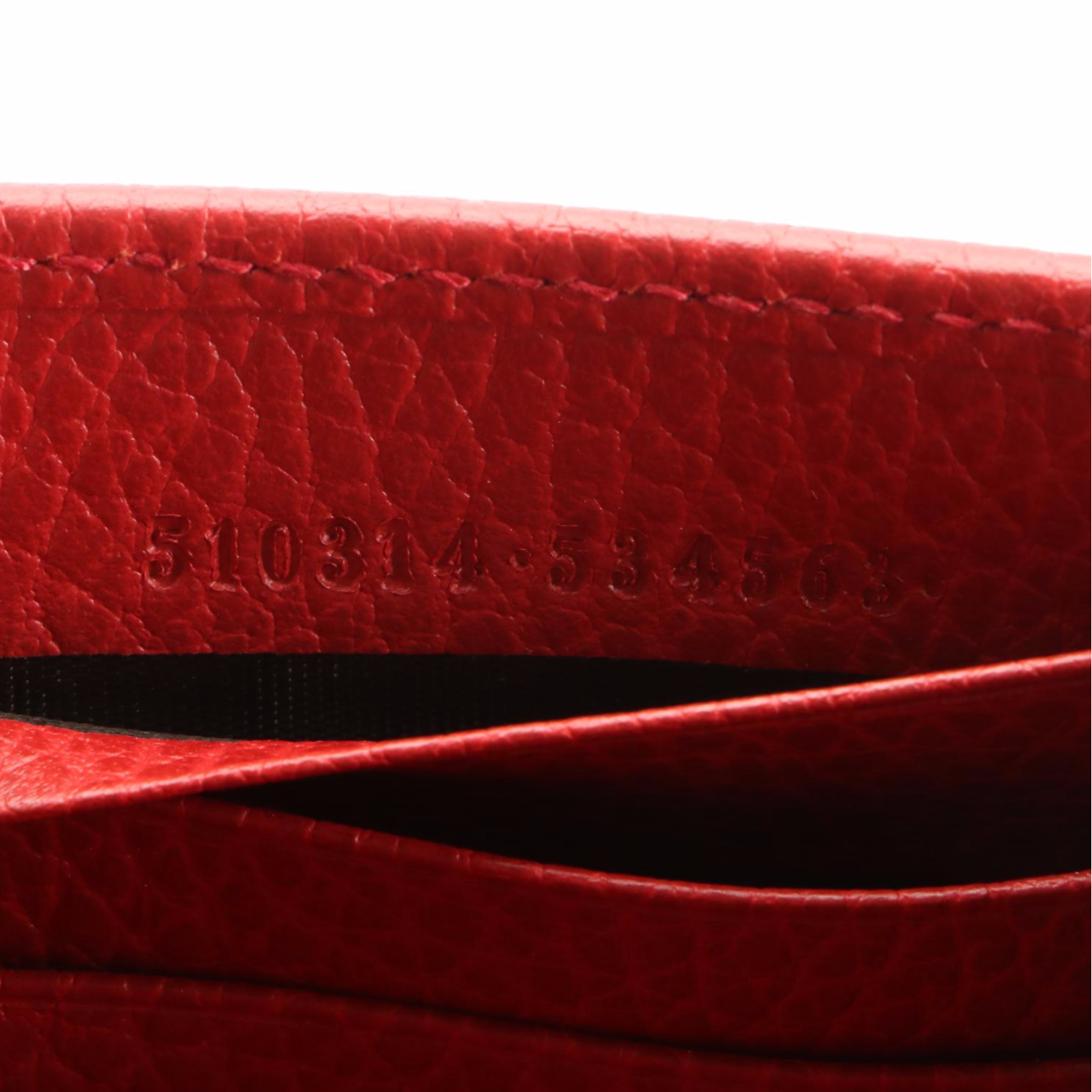 Gucci Interlocking Wallet on Chain in Grain Leather