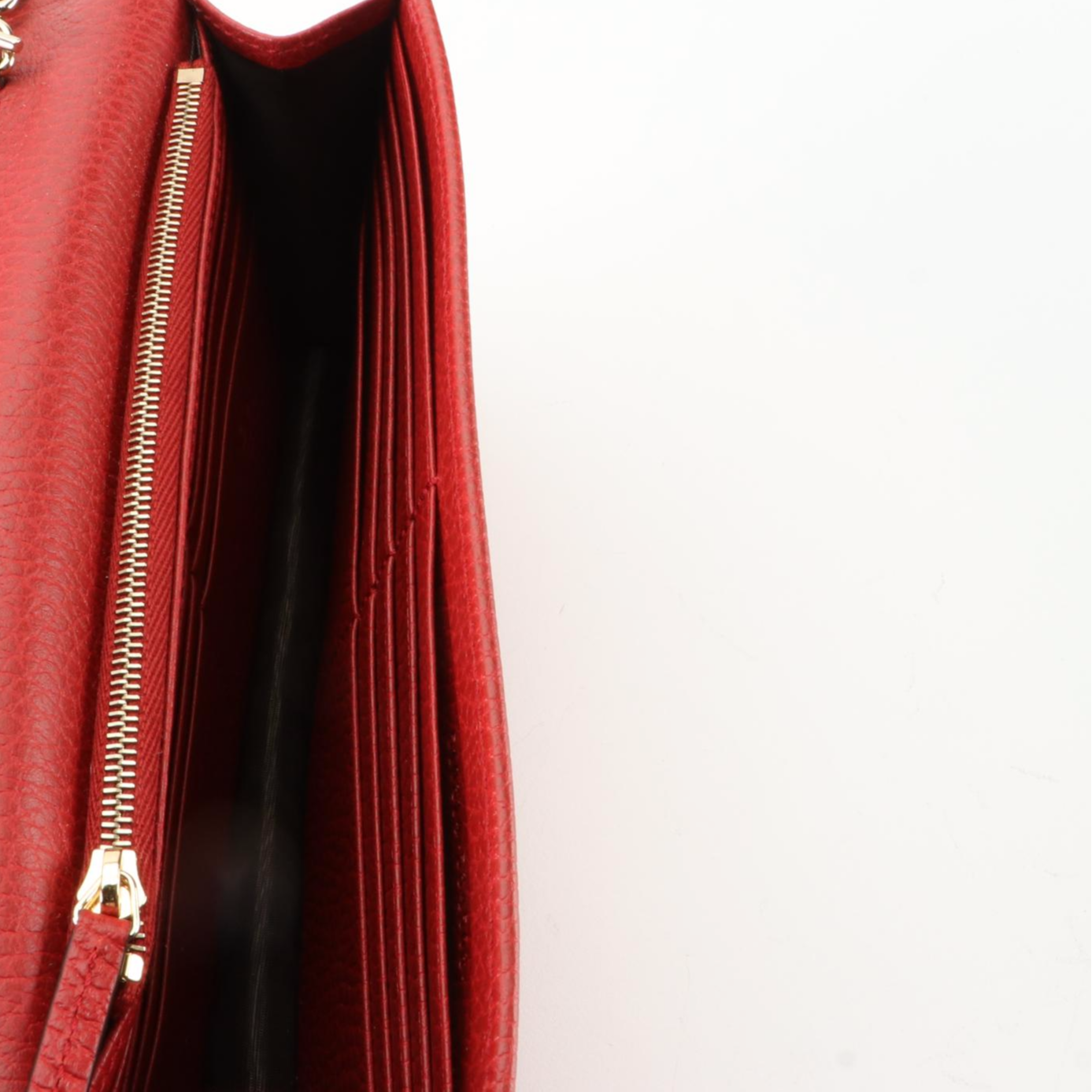 Gucci Interlocking Wallet on Chain in Grain Leather