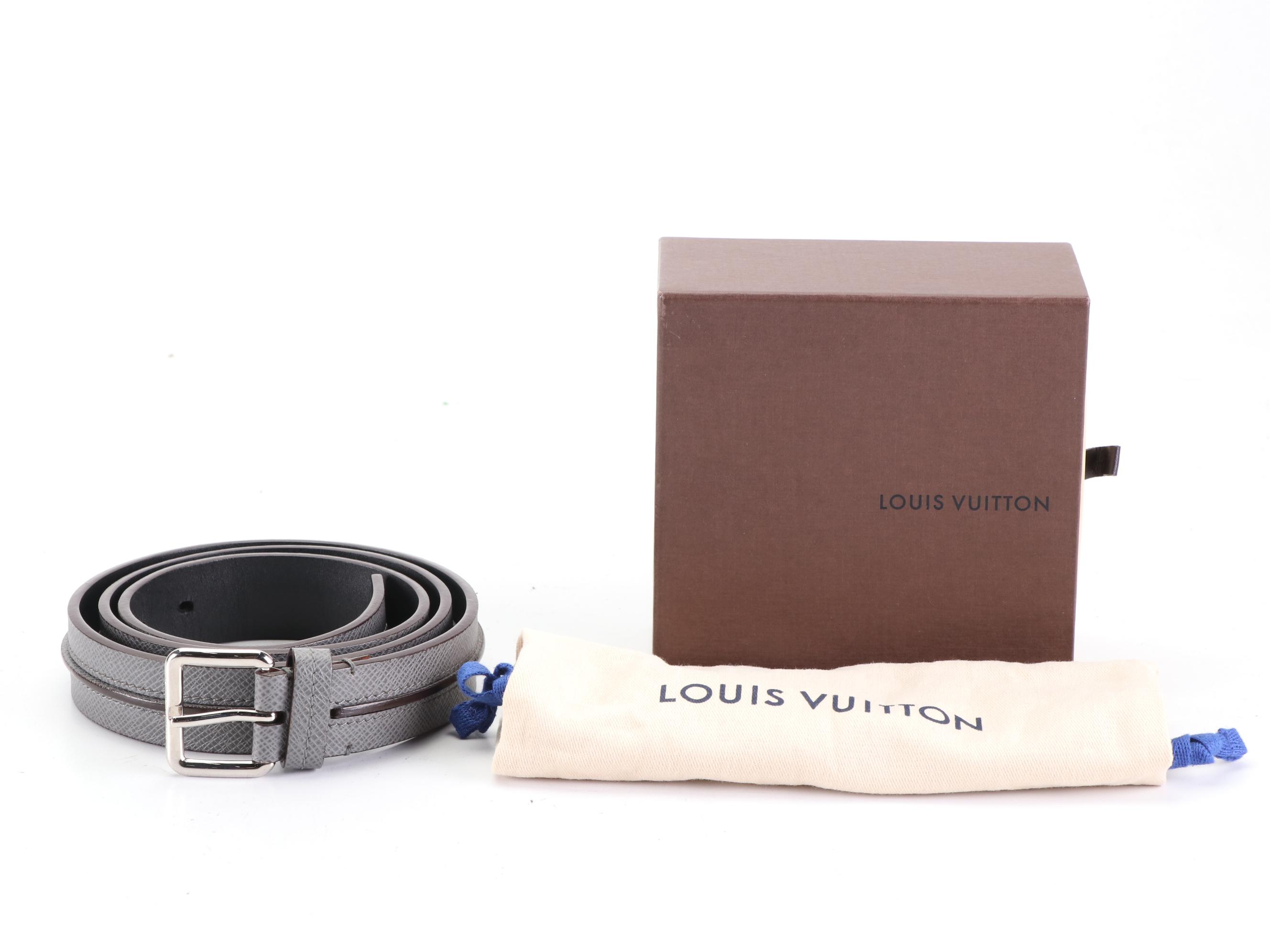 Louis Vuitton Belt in Taïga and Smooth Leather with Box