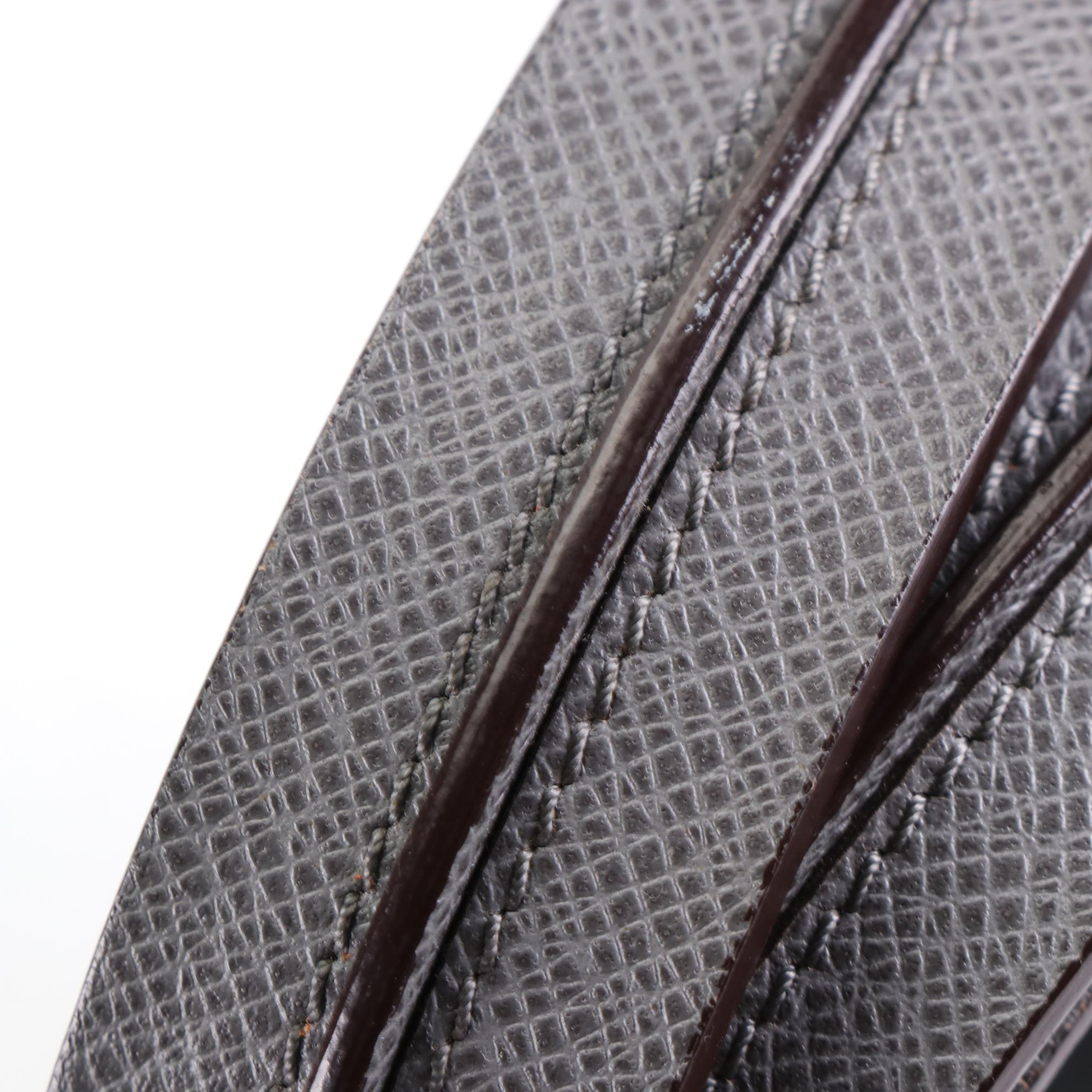 Louis Vuitton Belt in Taïga and Smooth Leather with Box