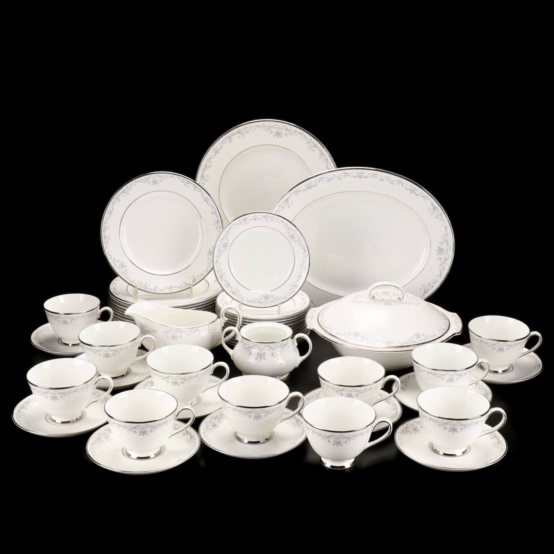 Gorham "Della Regina" Bone China Tableware, Mid to Late 20th Century