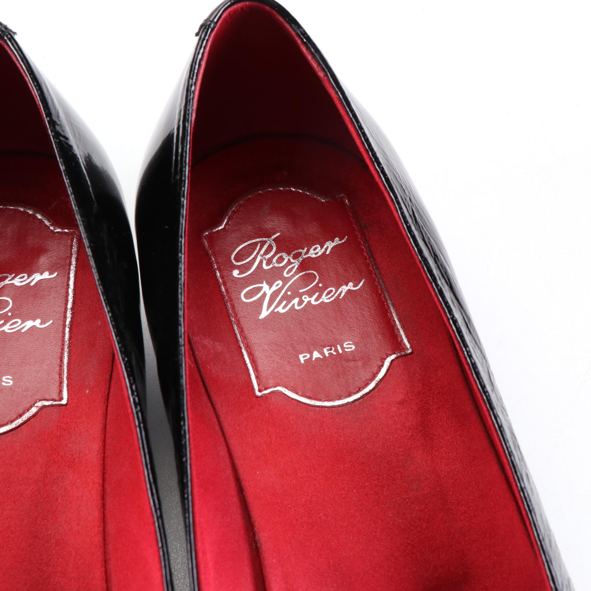 Roger Vivien Flat Buckle Shoes in Patent Leather