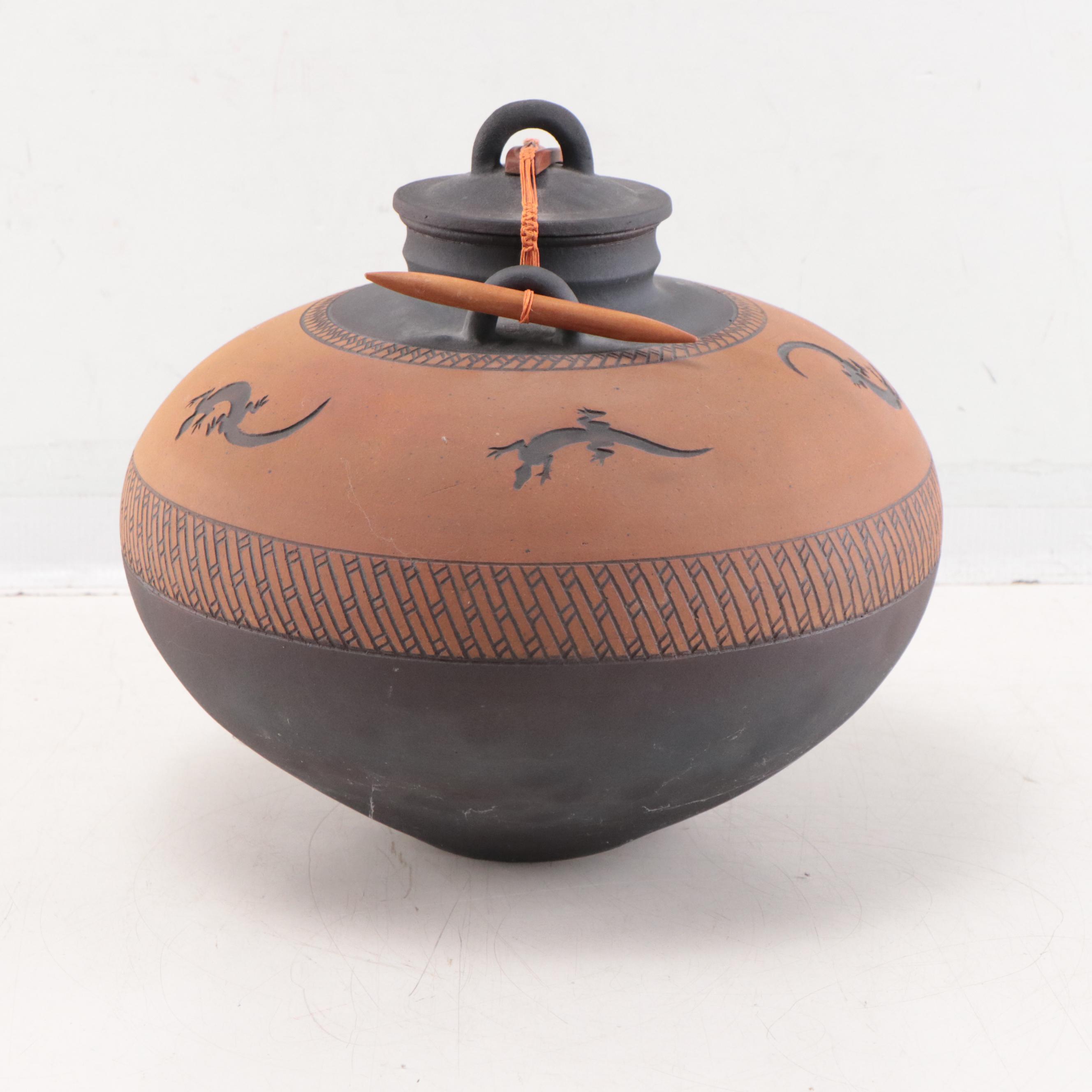Southwest Style Earthenware Lidded Pot With Sgraffito Lizards