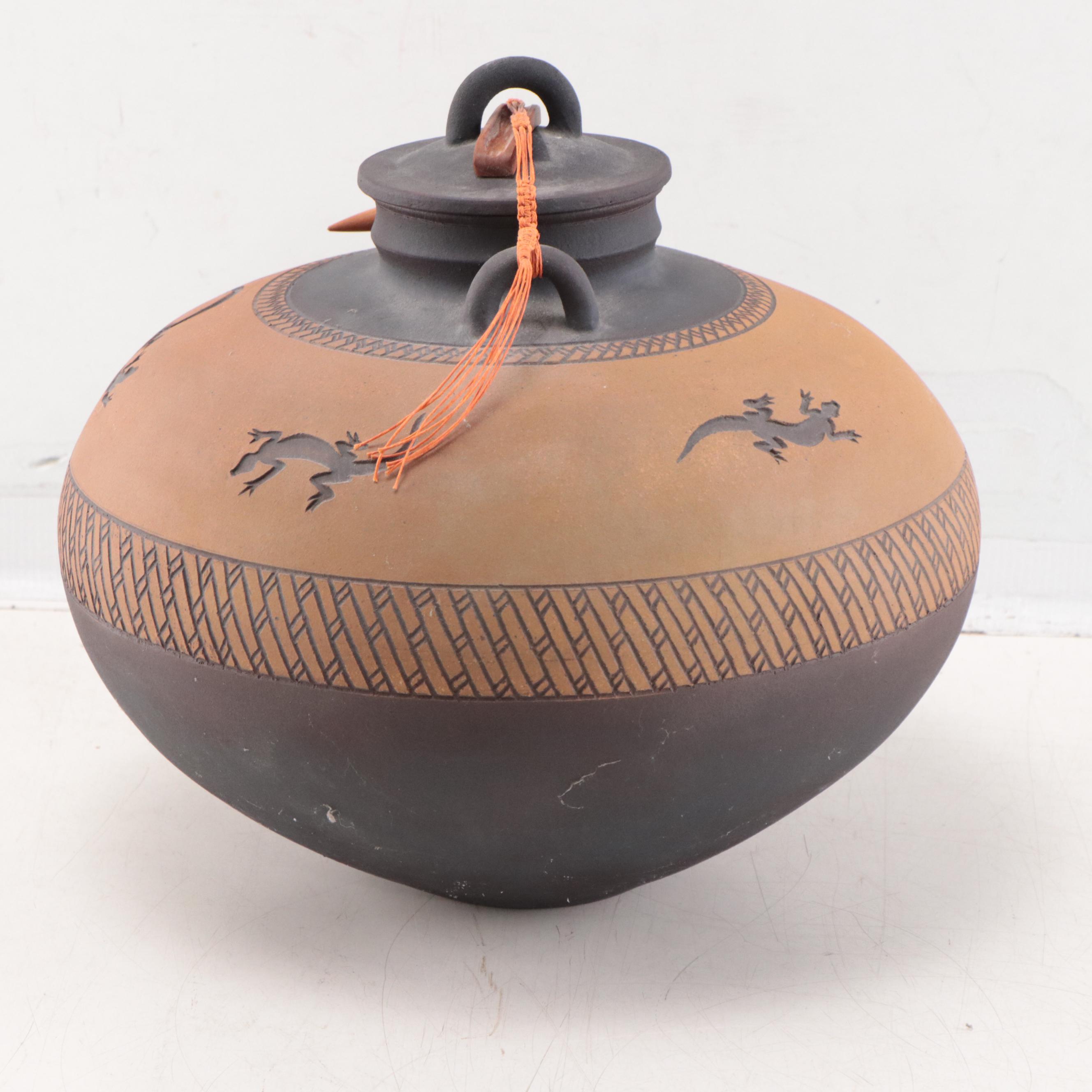 Southwest Style Earthenware Lidded Pot With Sgraffito Lizards