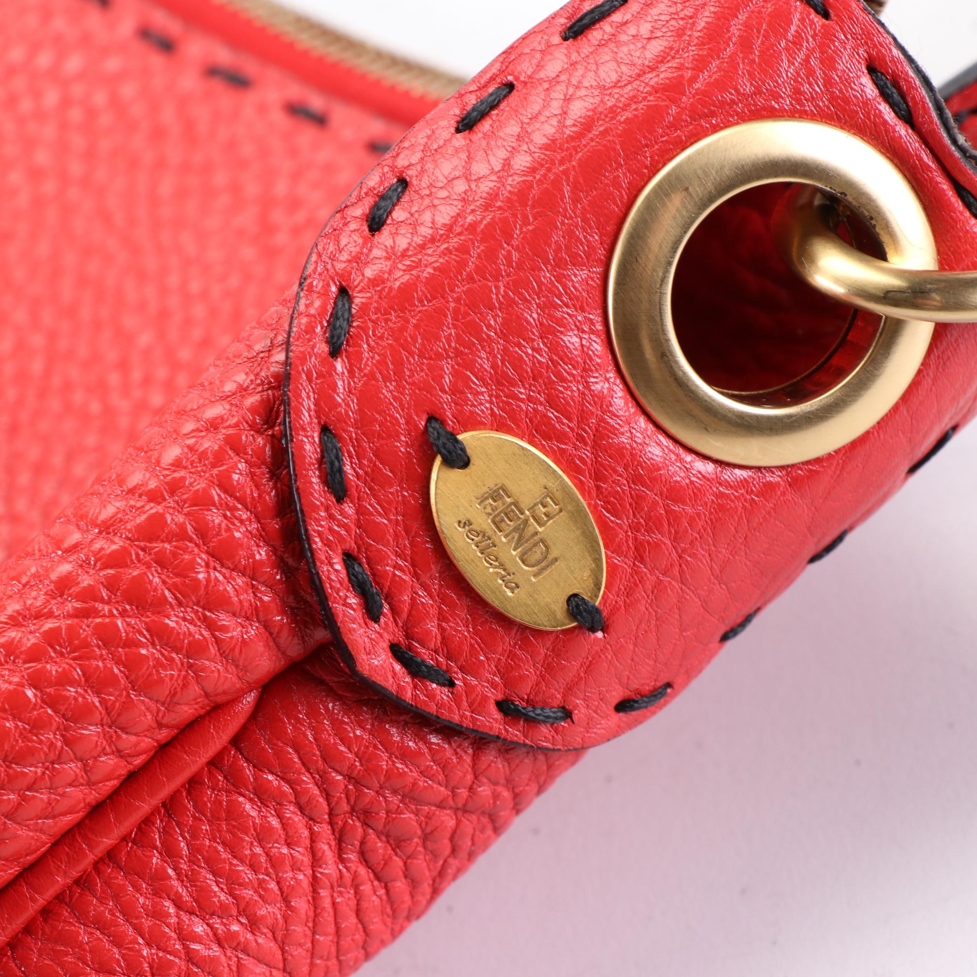 Fendi Selleria Shoulder Bag Medium in Red Leather
