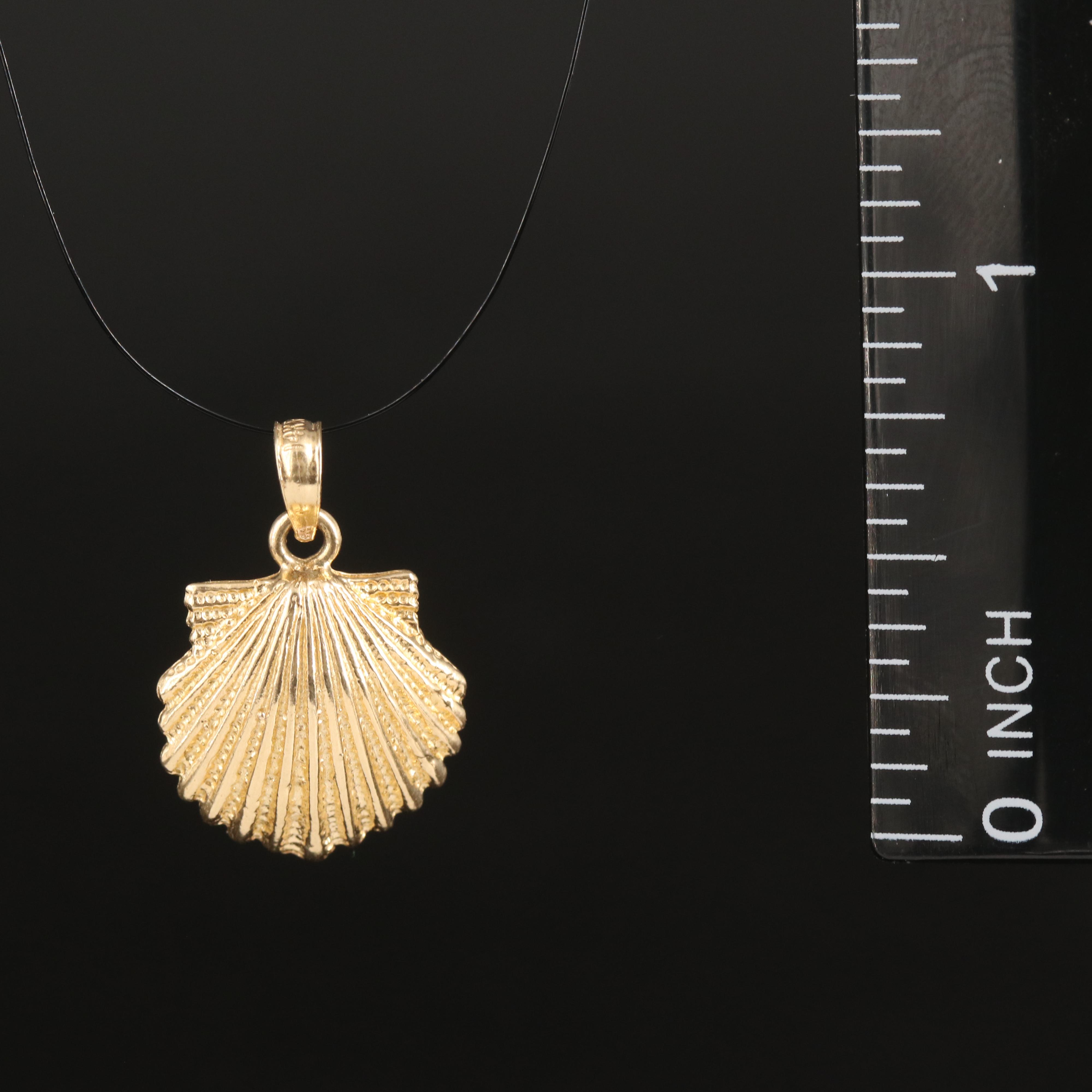 14K Shell Pendant