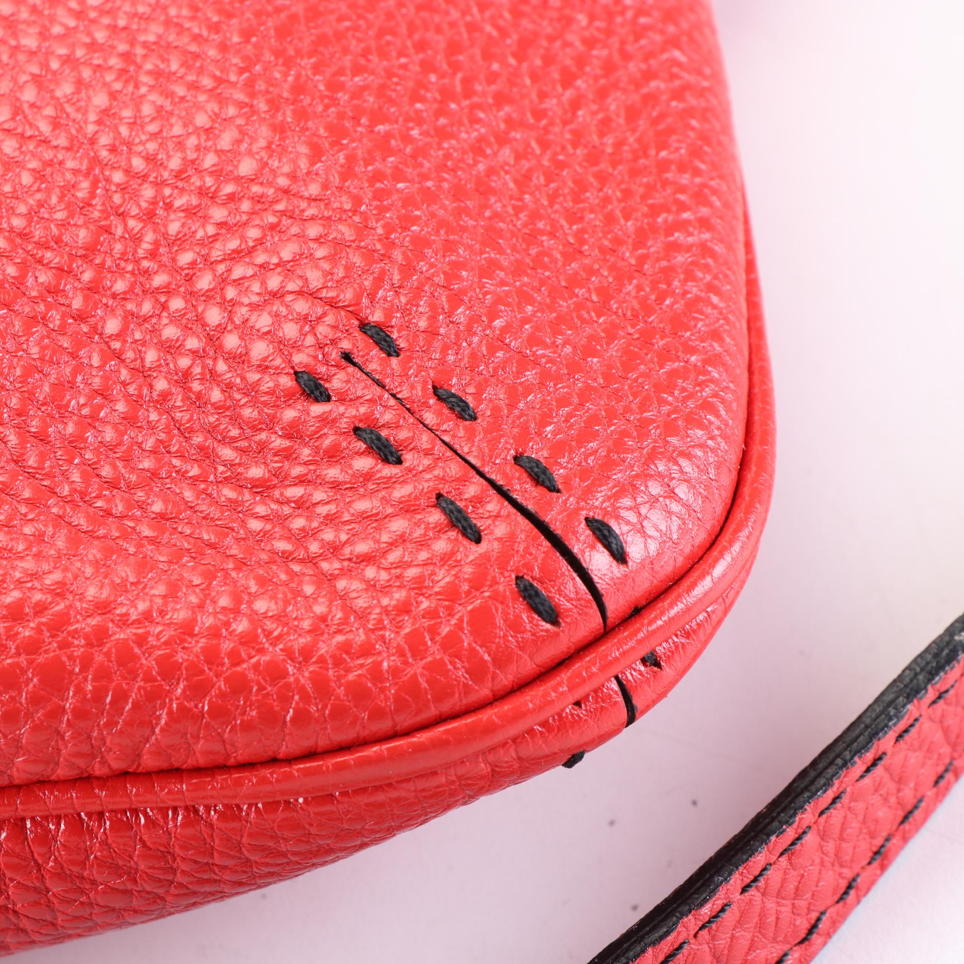 Fendi Selleria Shoulder Bag Medium in Red Leather