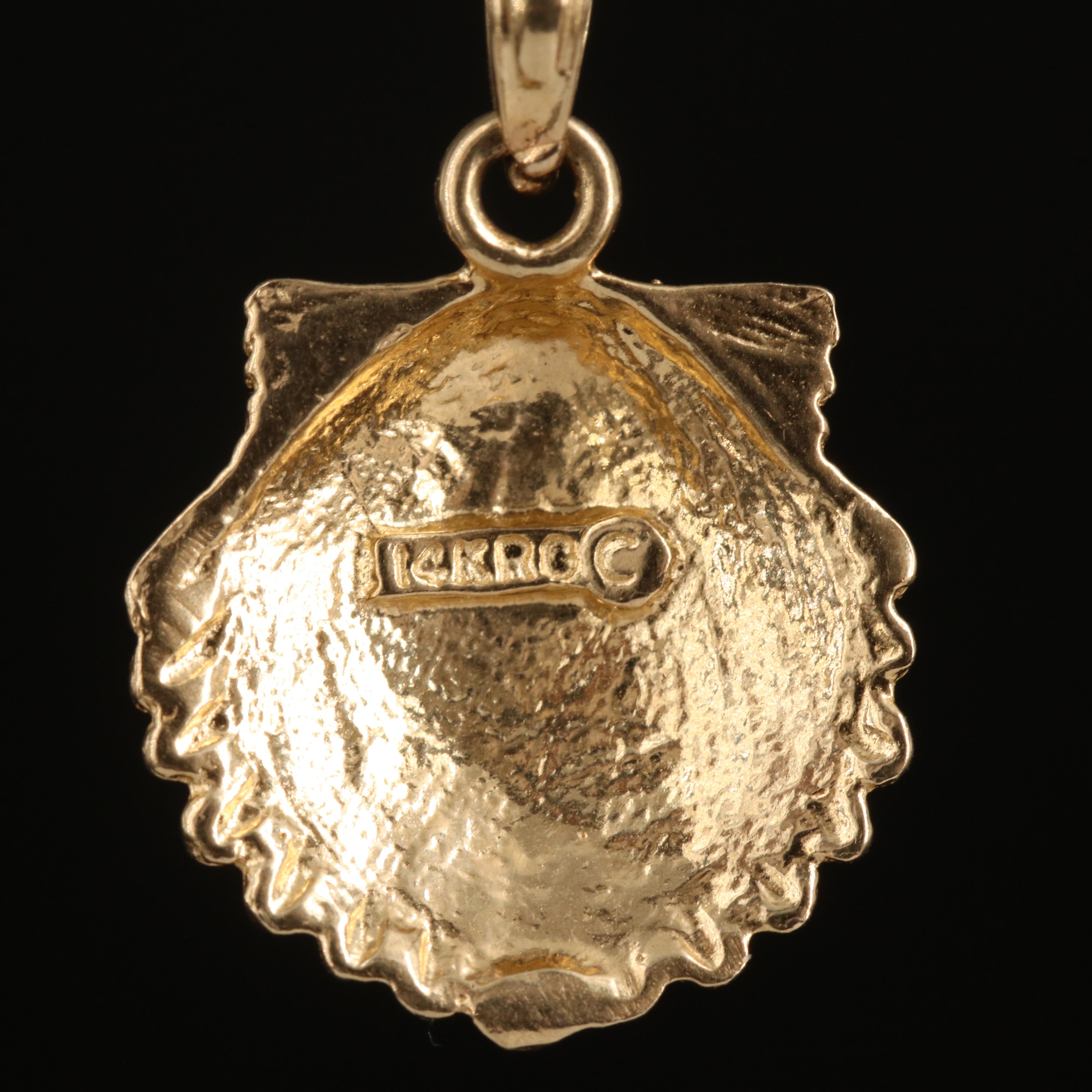 14K Shell Pendant
