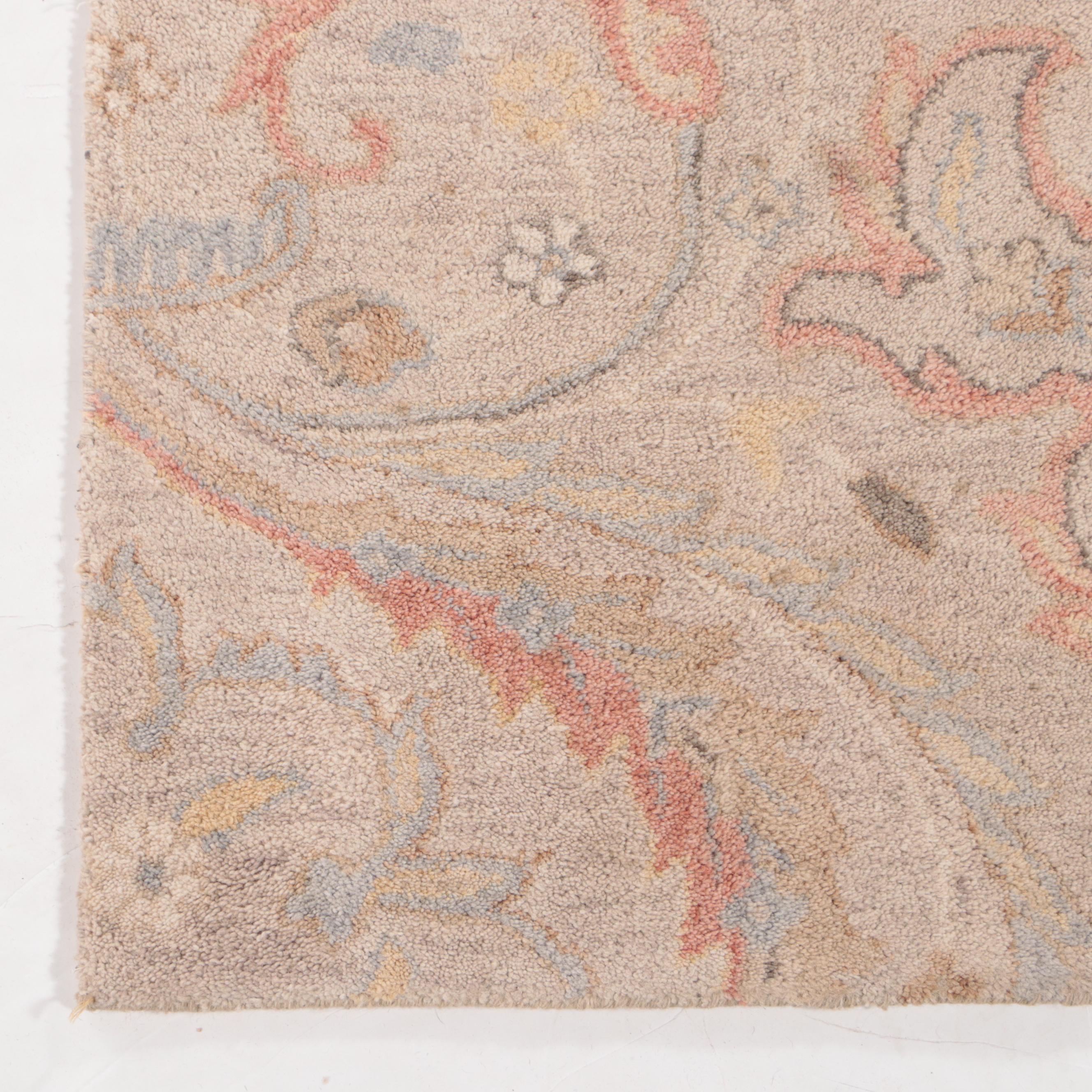 2'5 x 8' Kaleen "Helena" Machine-Made Wool Long Rug