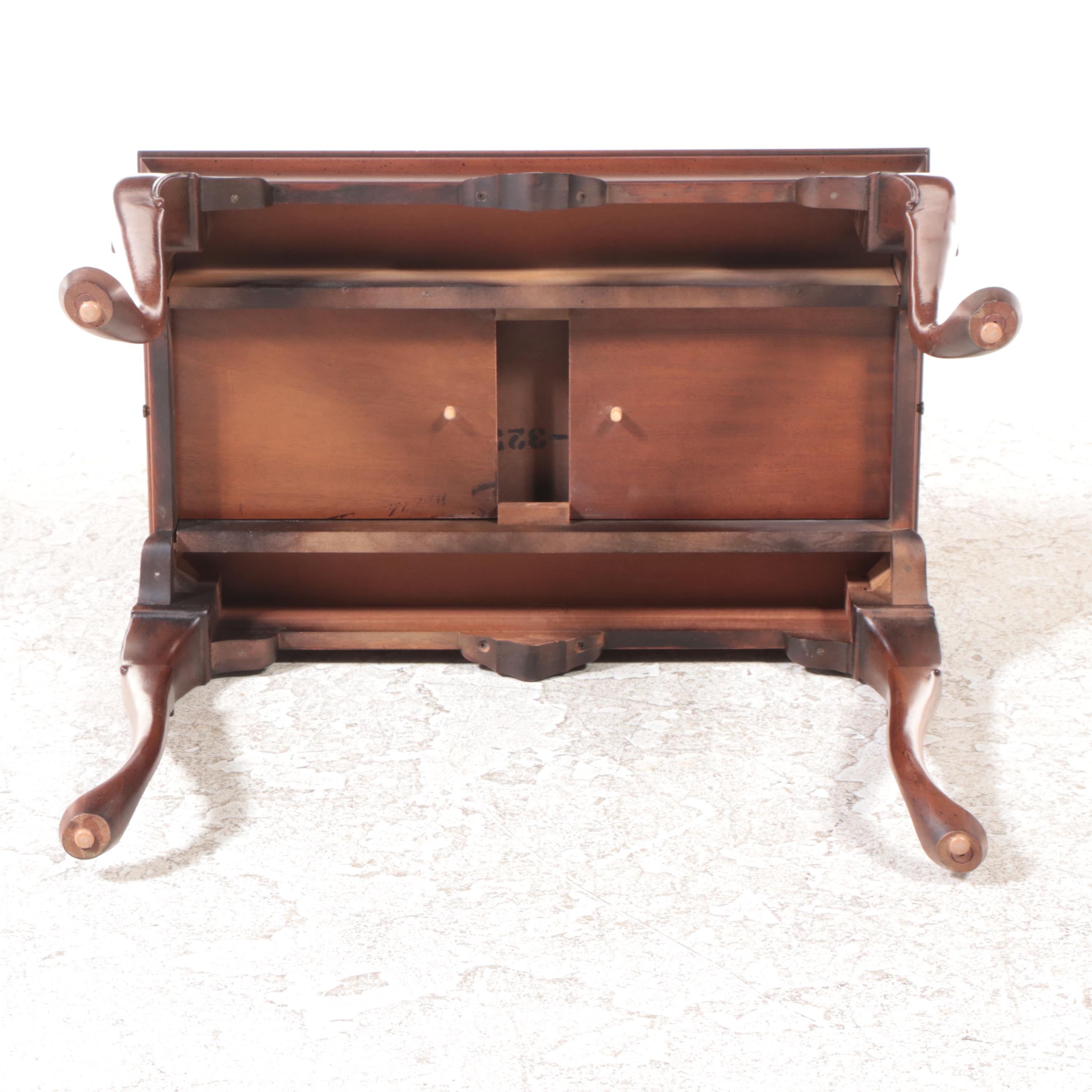 Queen Anne Style Mahogany Side Table, Mid to Late 20th Century