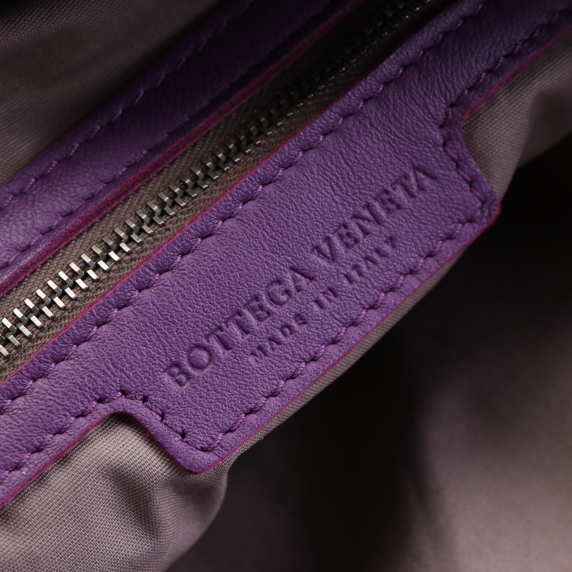 Bottega Veneta Zip Shoulder Bag in Intrecciato Leather