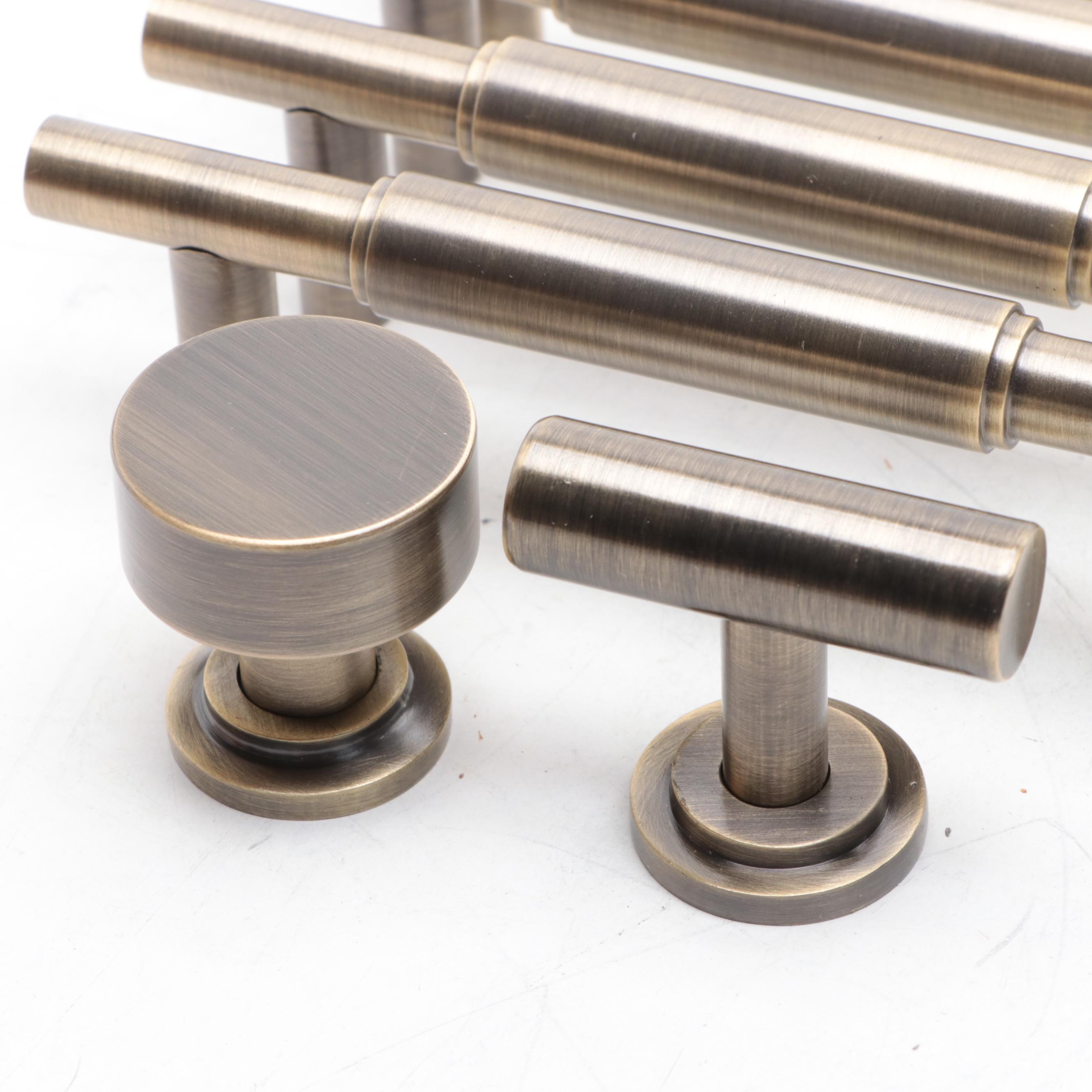 Antiqued Finish Brass Cabinet Pulls and Knobs