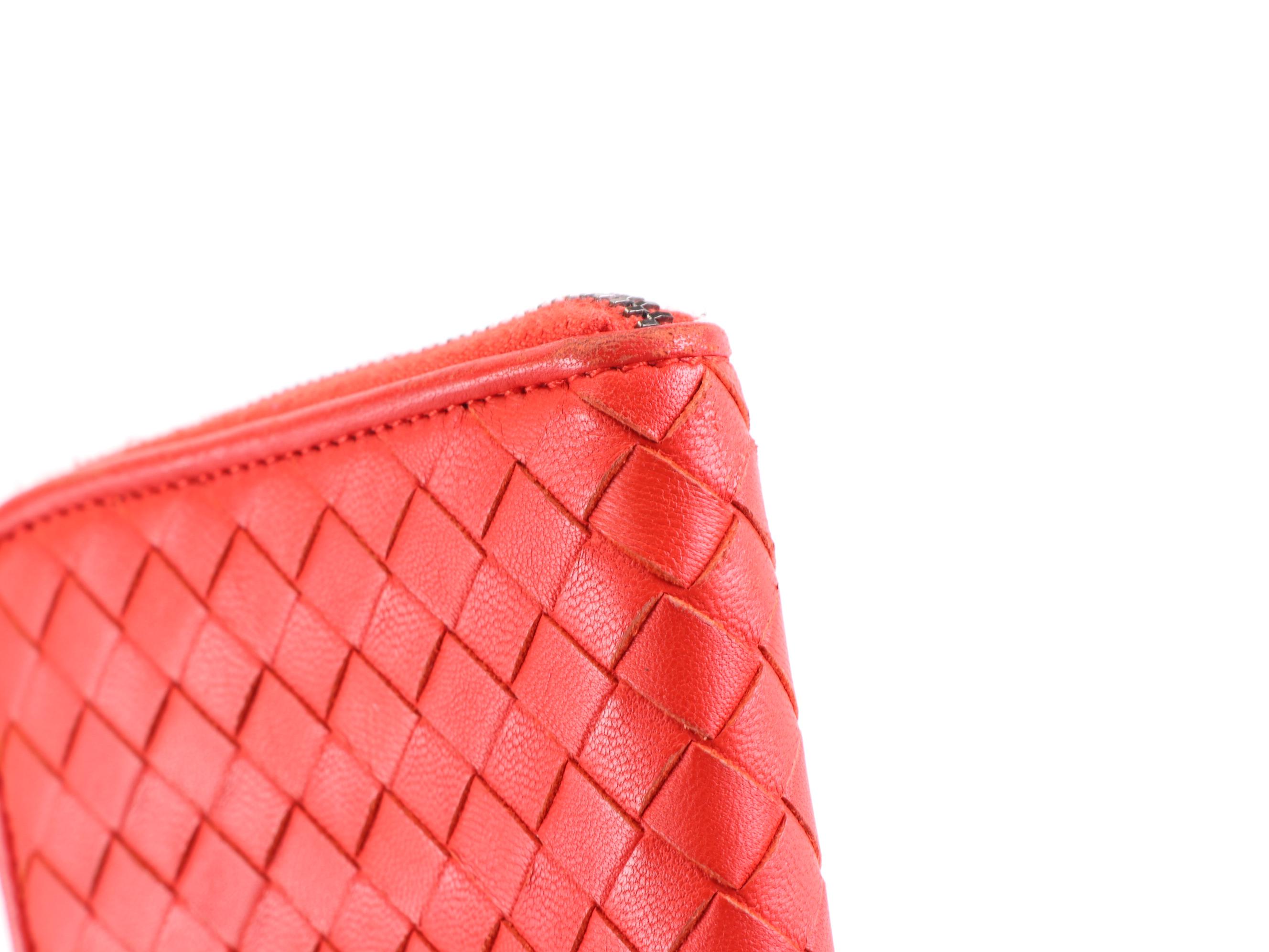 Bottega Veneta Zipper Wallet in Intrecciato Nappa Leather