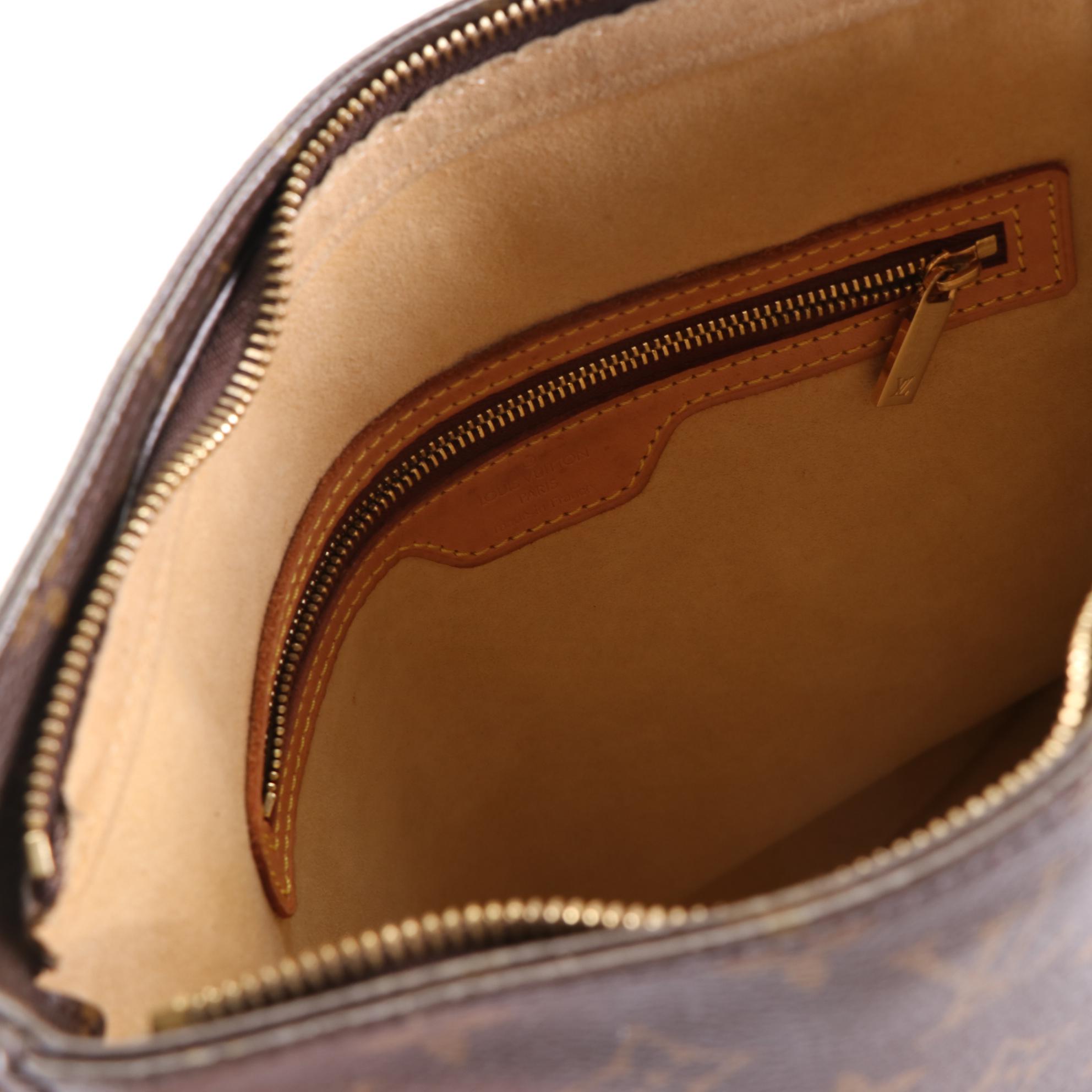 Louis Vuitton Looping GM Shoulder Bag in Monogram Canvas