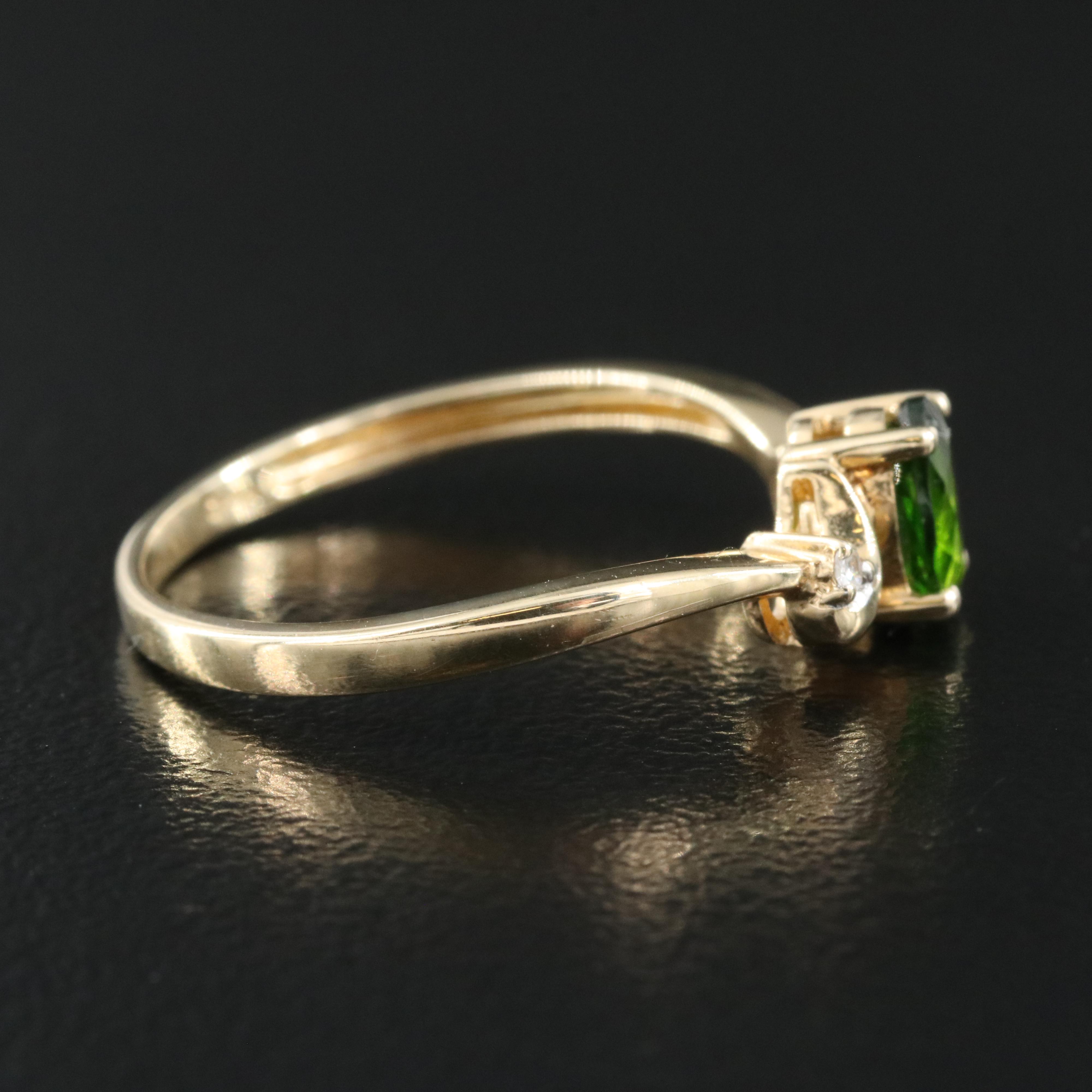 10K Diopside and Diamond Ring