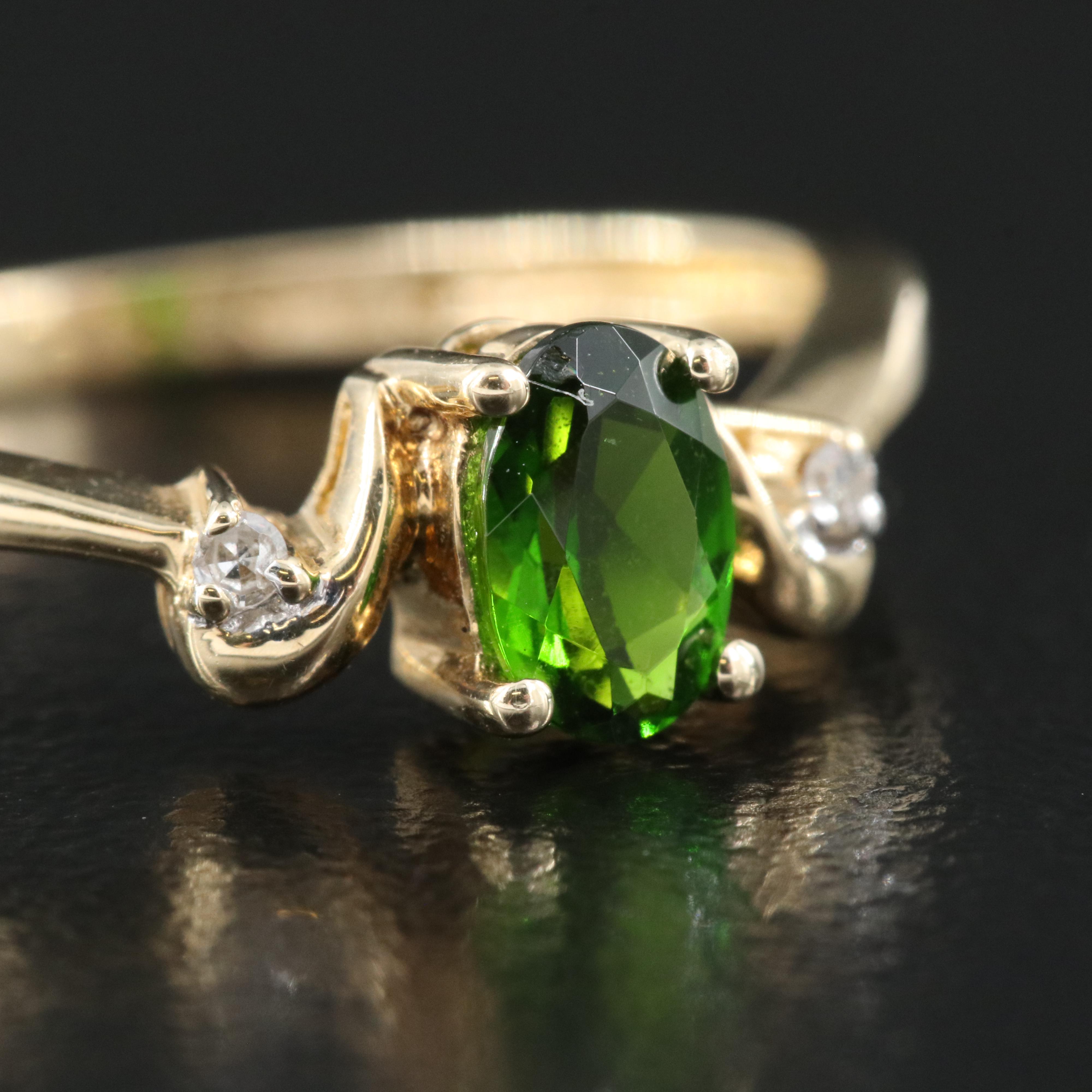 10K Diopside and Diamond Ring