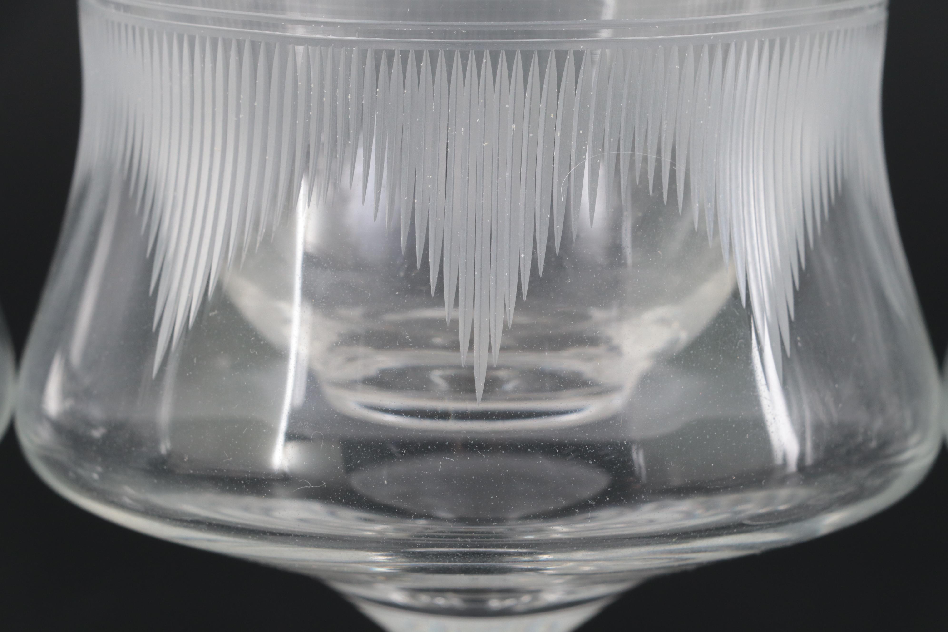 Footed Shrimp Cocktail Glasses with Liners