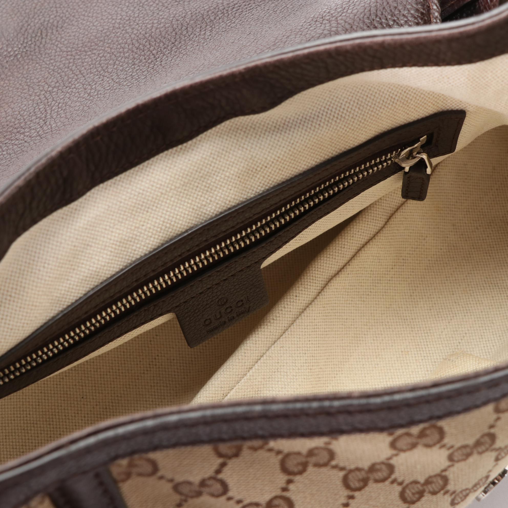 Gucci Shoulder Bag in GG Canvas and Brown Textured Leather with Bamboo Tassels