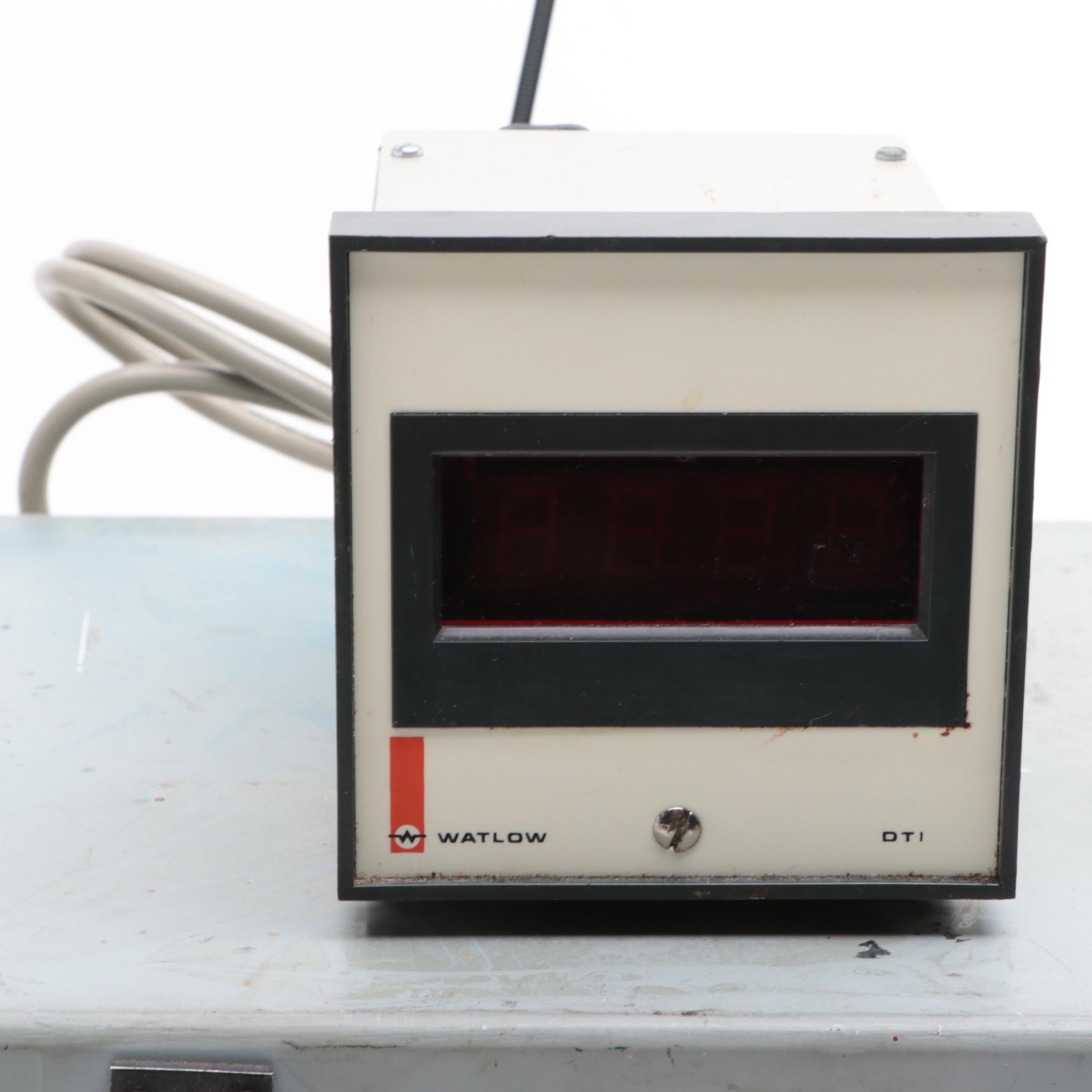 Austron Crystal Frequency Standard With Watlow Sensor