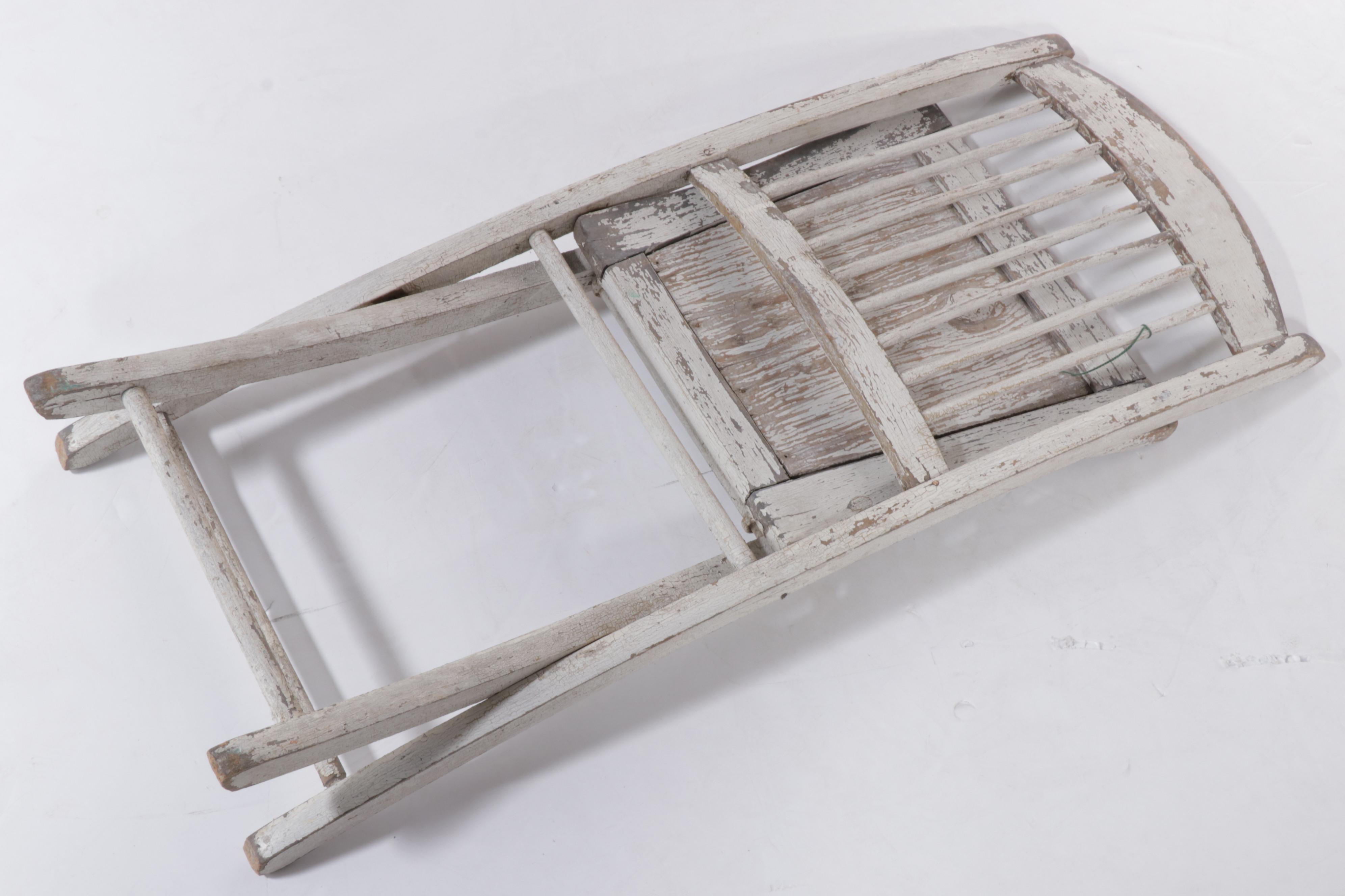 White-Painted Wooden Folding Chair