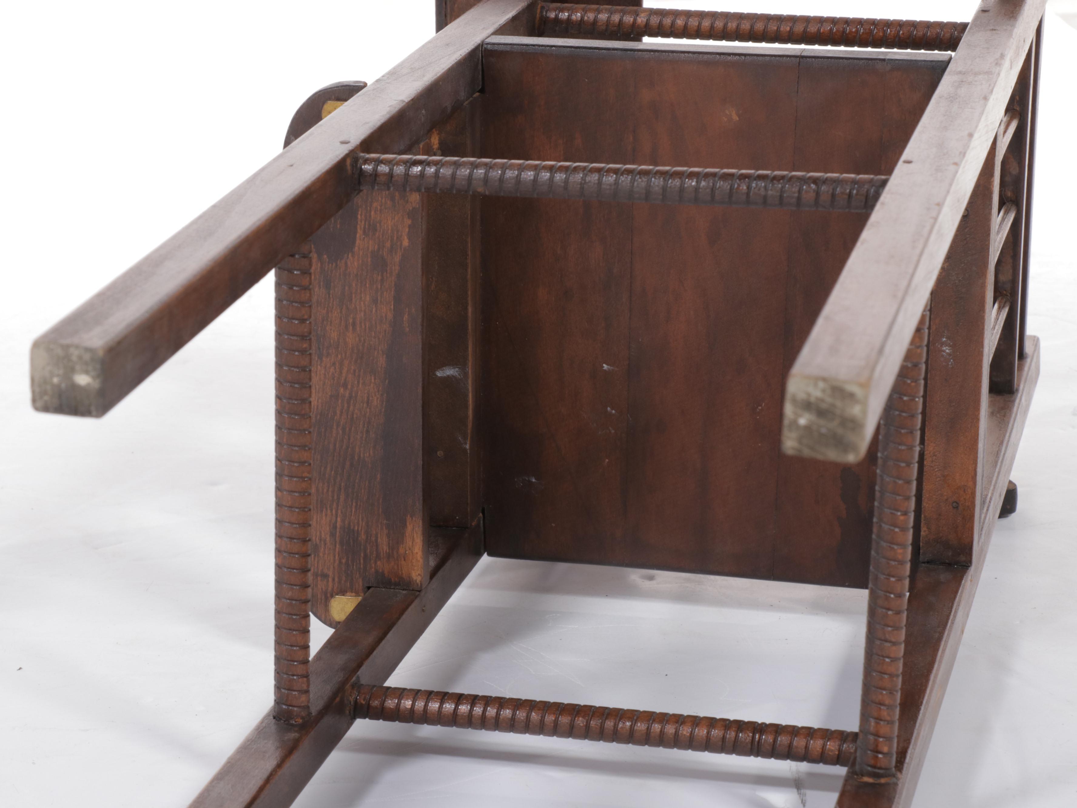 American Primitive Style Spindle-Back Doll's Highchair, 20th Century