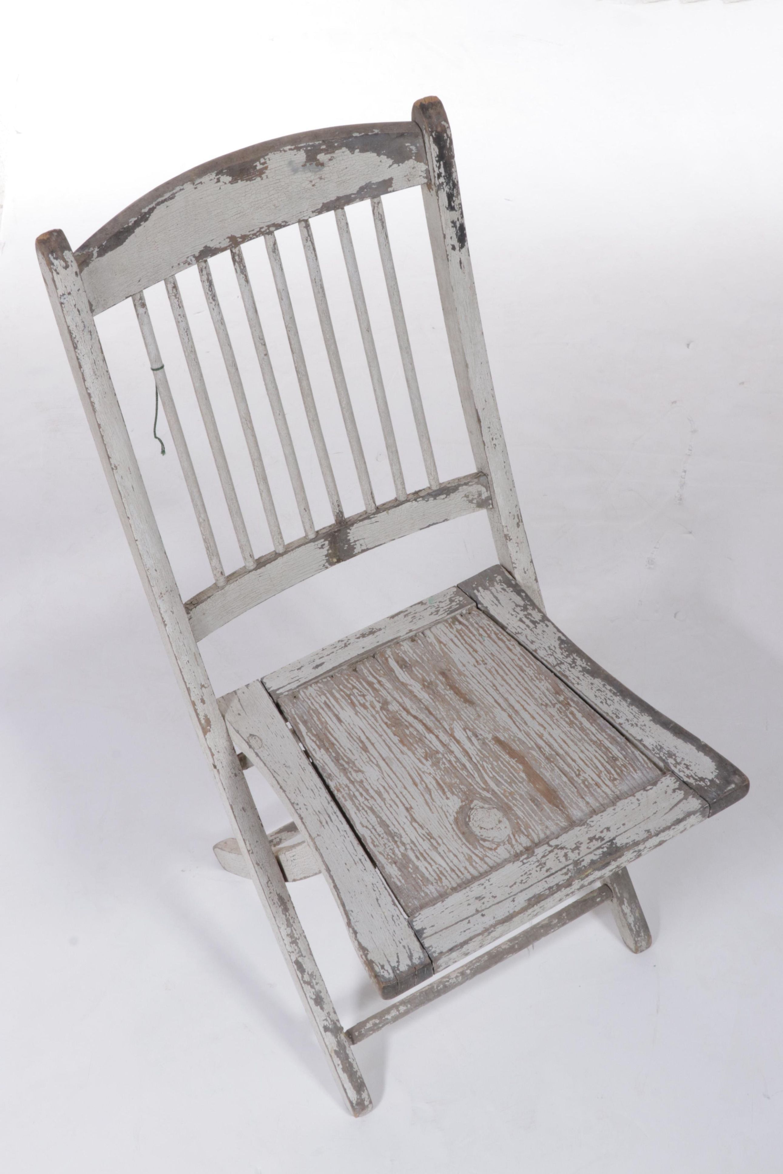 White-Painted Wooden Folding Chair