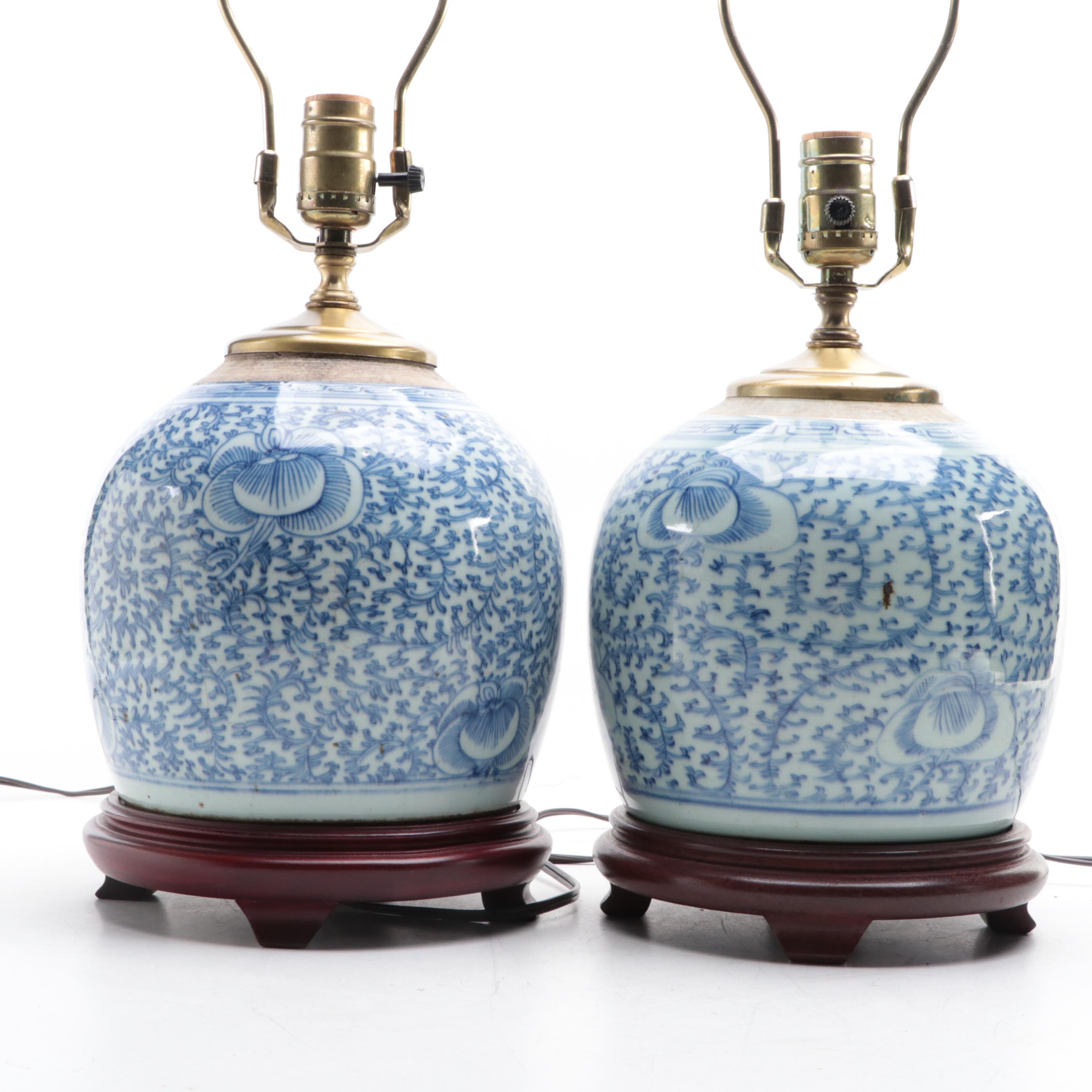 Wescal Chiense Style Blue and White Ceramic Table Lamps