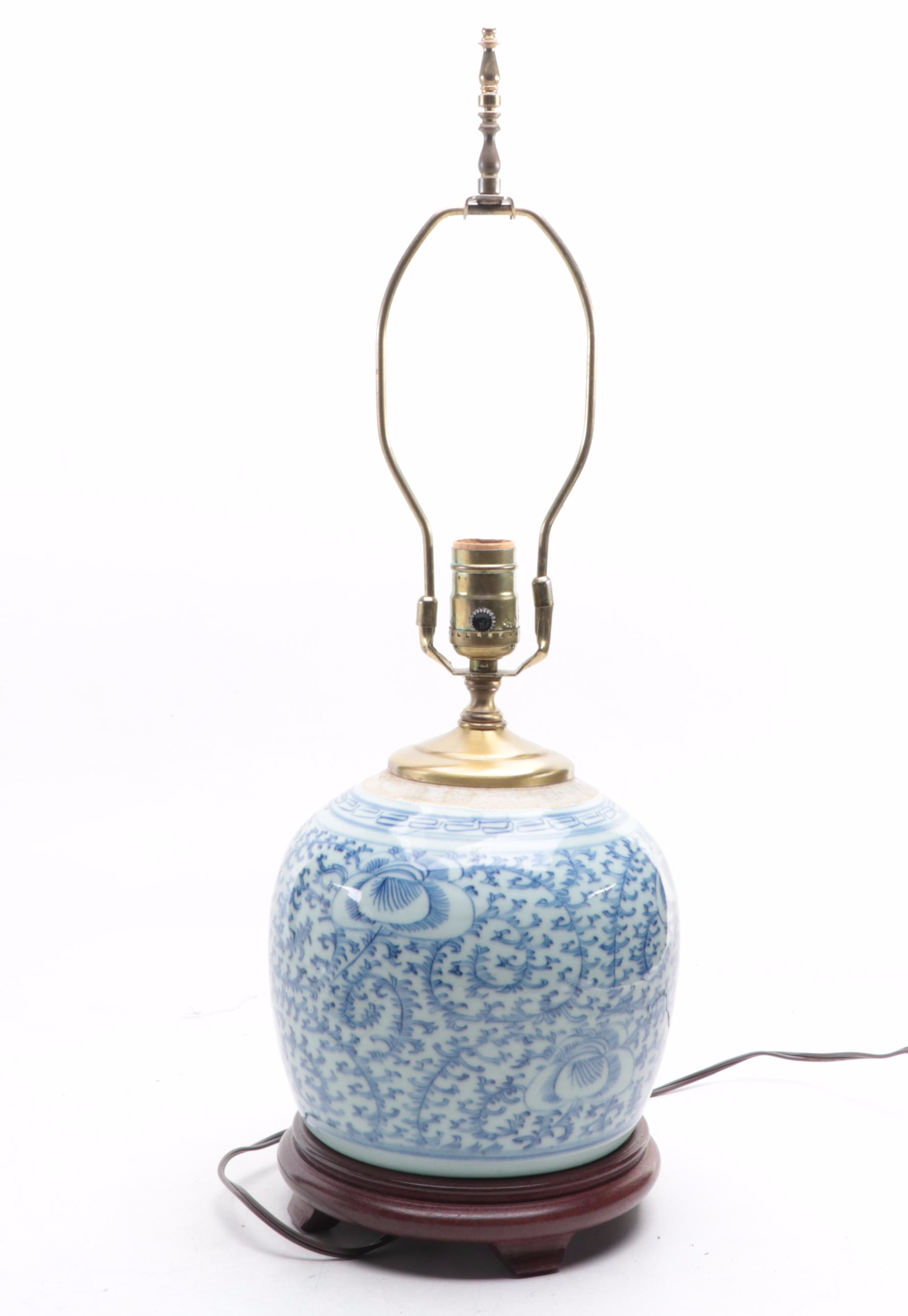Wescal Chiense Style Blue and White Ceramic Table Lamps