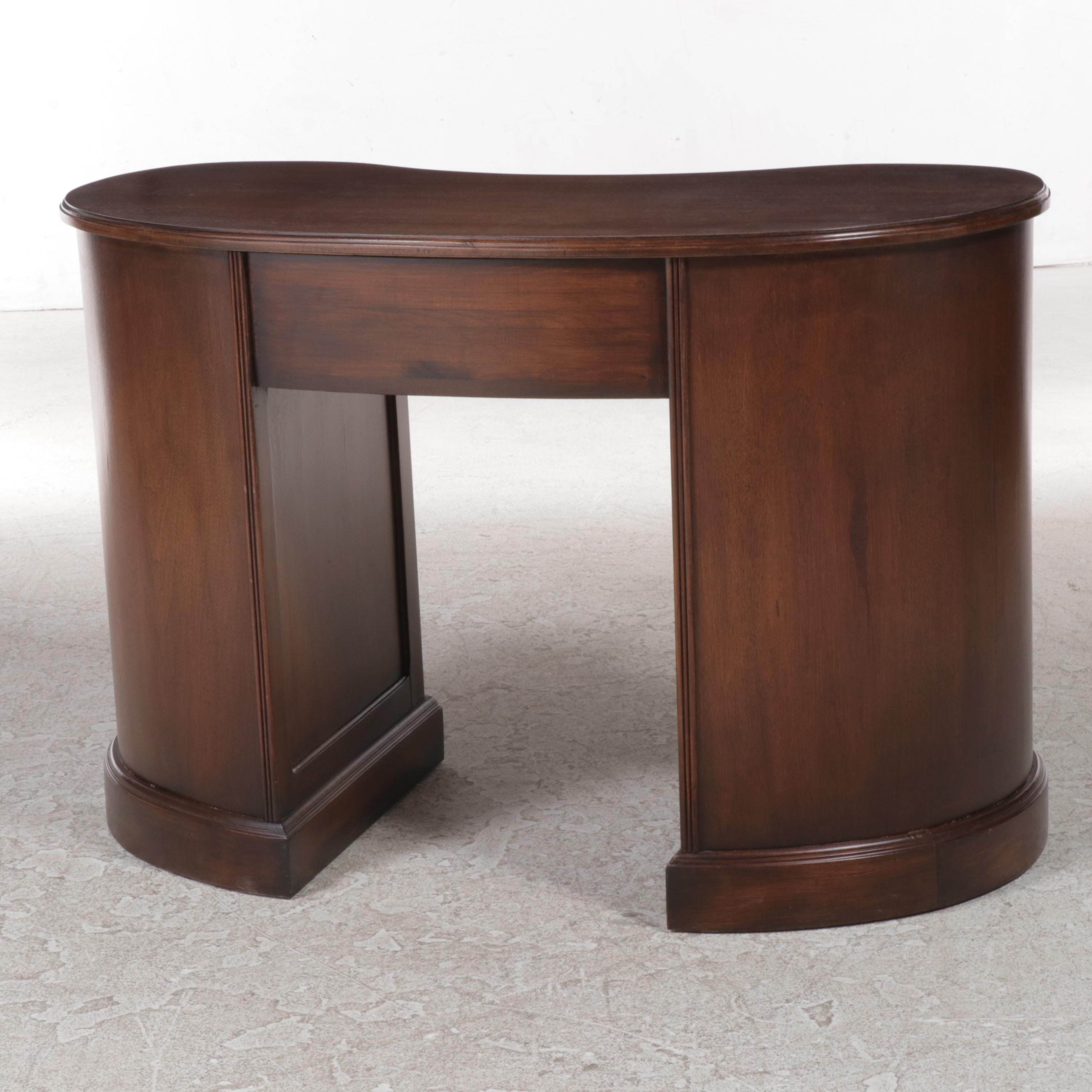 Federal Style Mahogany Kidney-Form Kneehole Desk, 20th Century