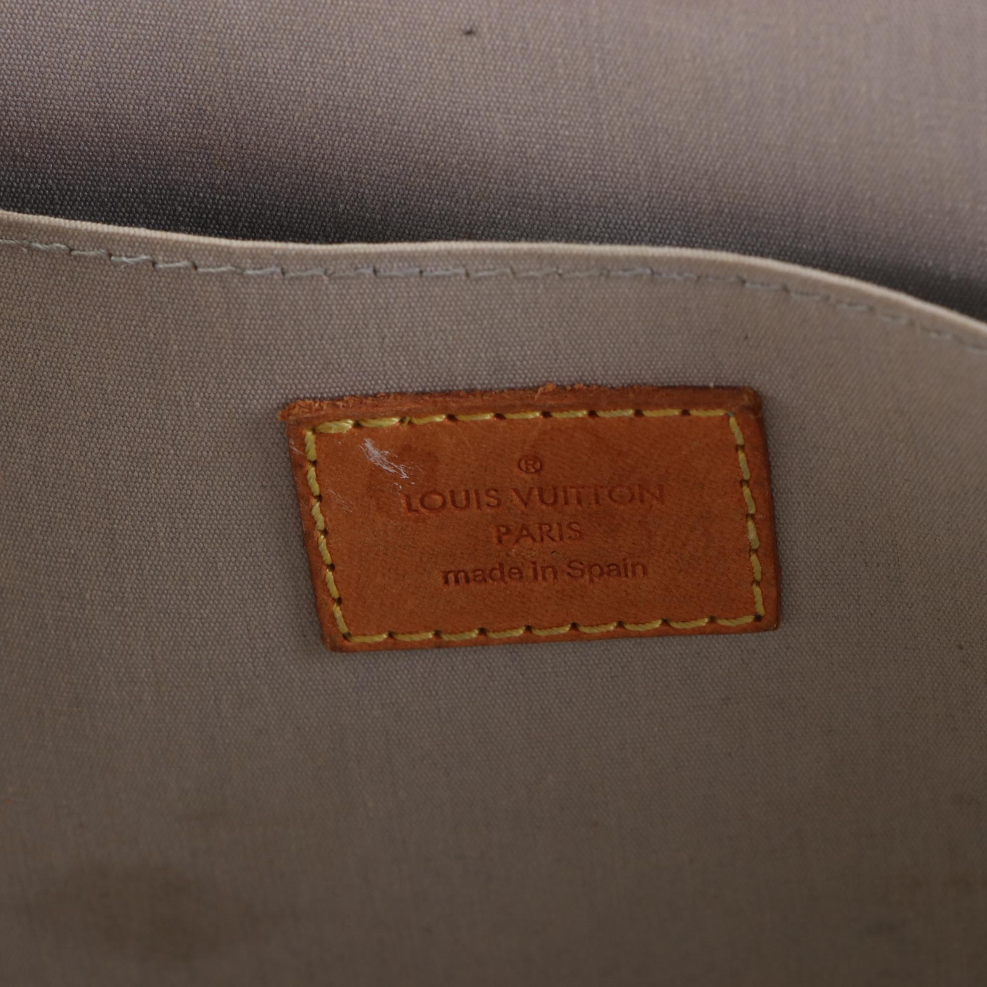 Louis Vuitton Roxbury Drive Bag in Perle Monogram Vernis