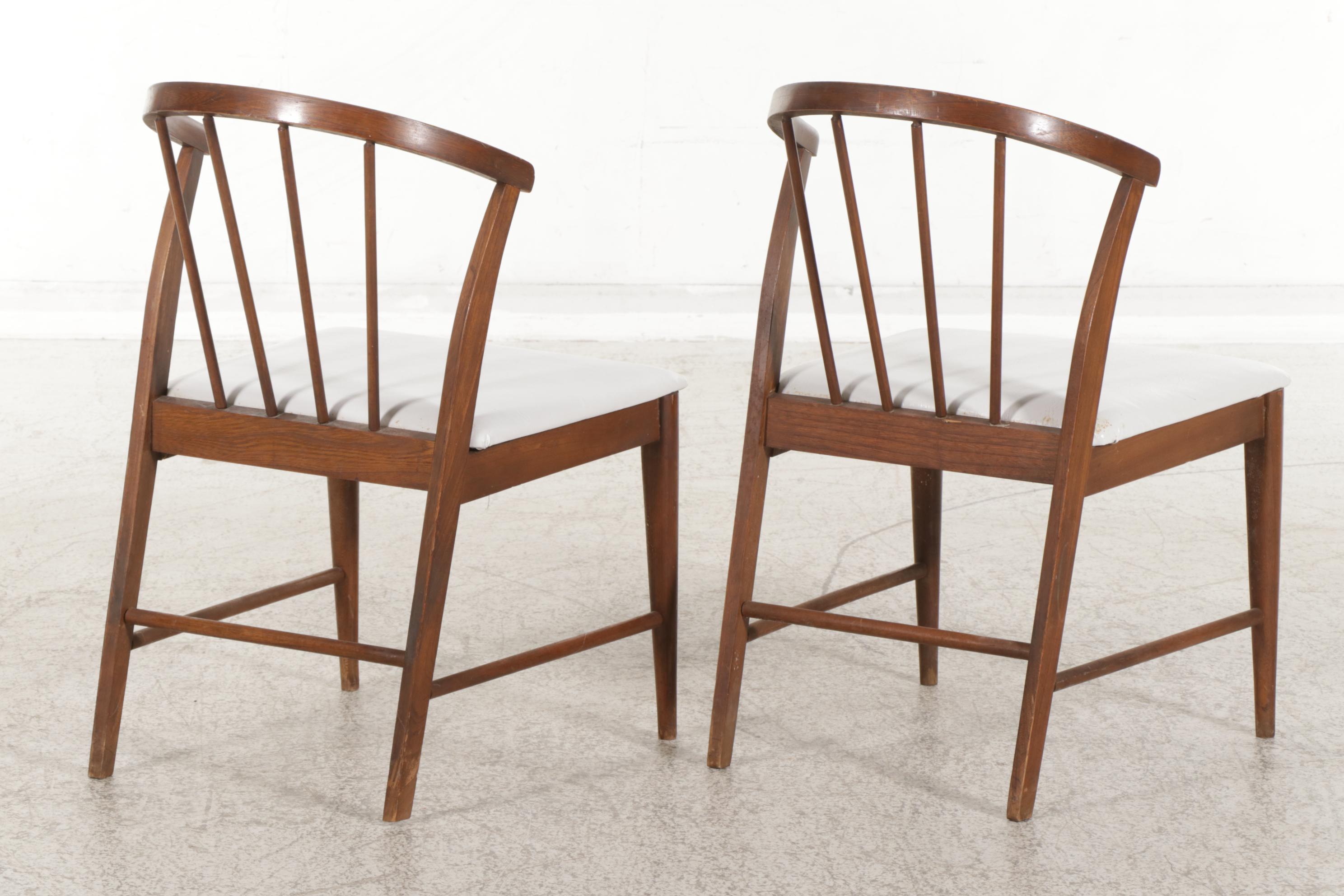 Pair of White Mid Century Modern Spindle-Back Side Chairs, 1960s