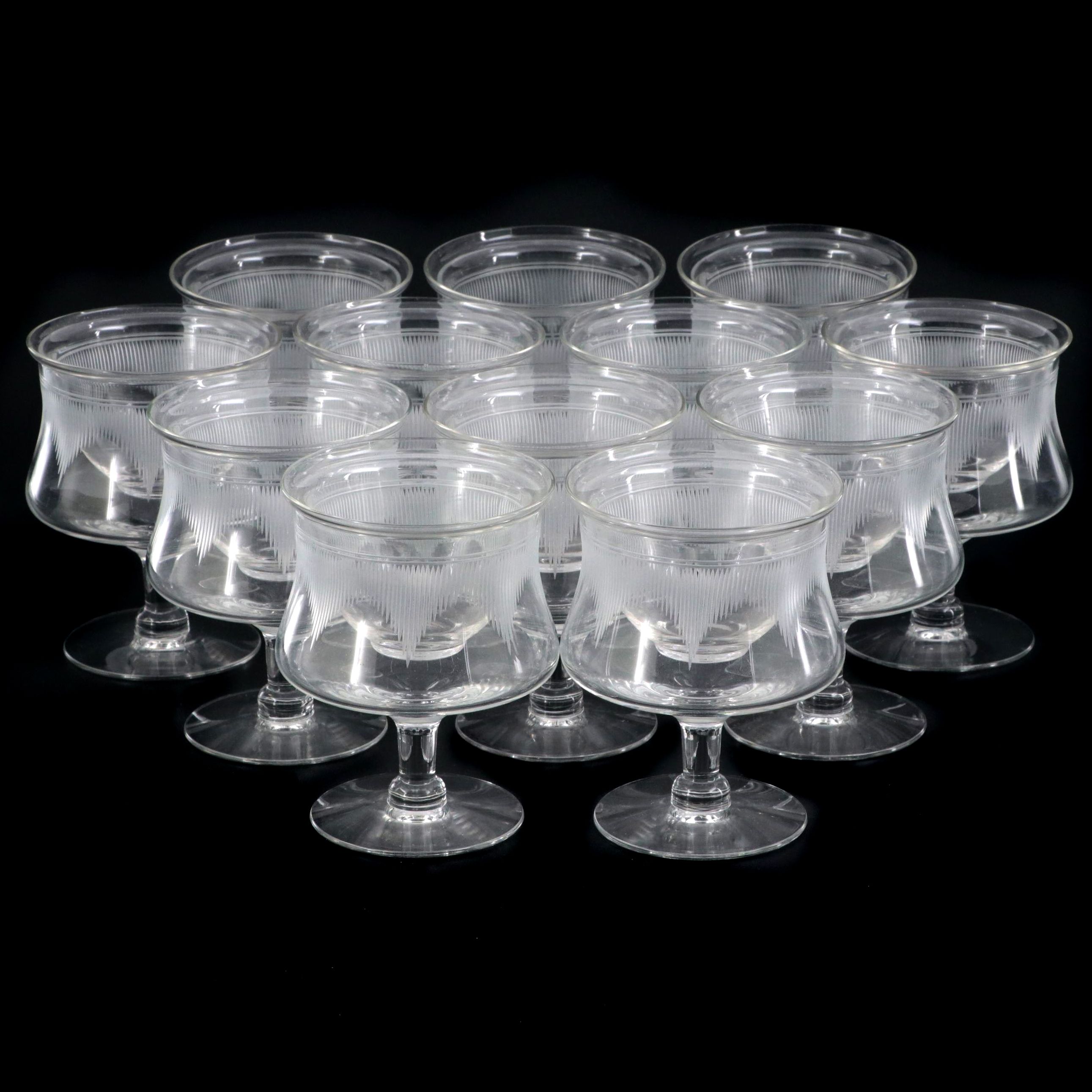 Footed Shrimp Cocktail Glasses with Liners