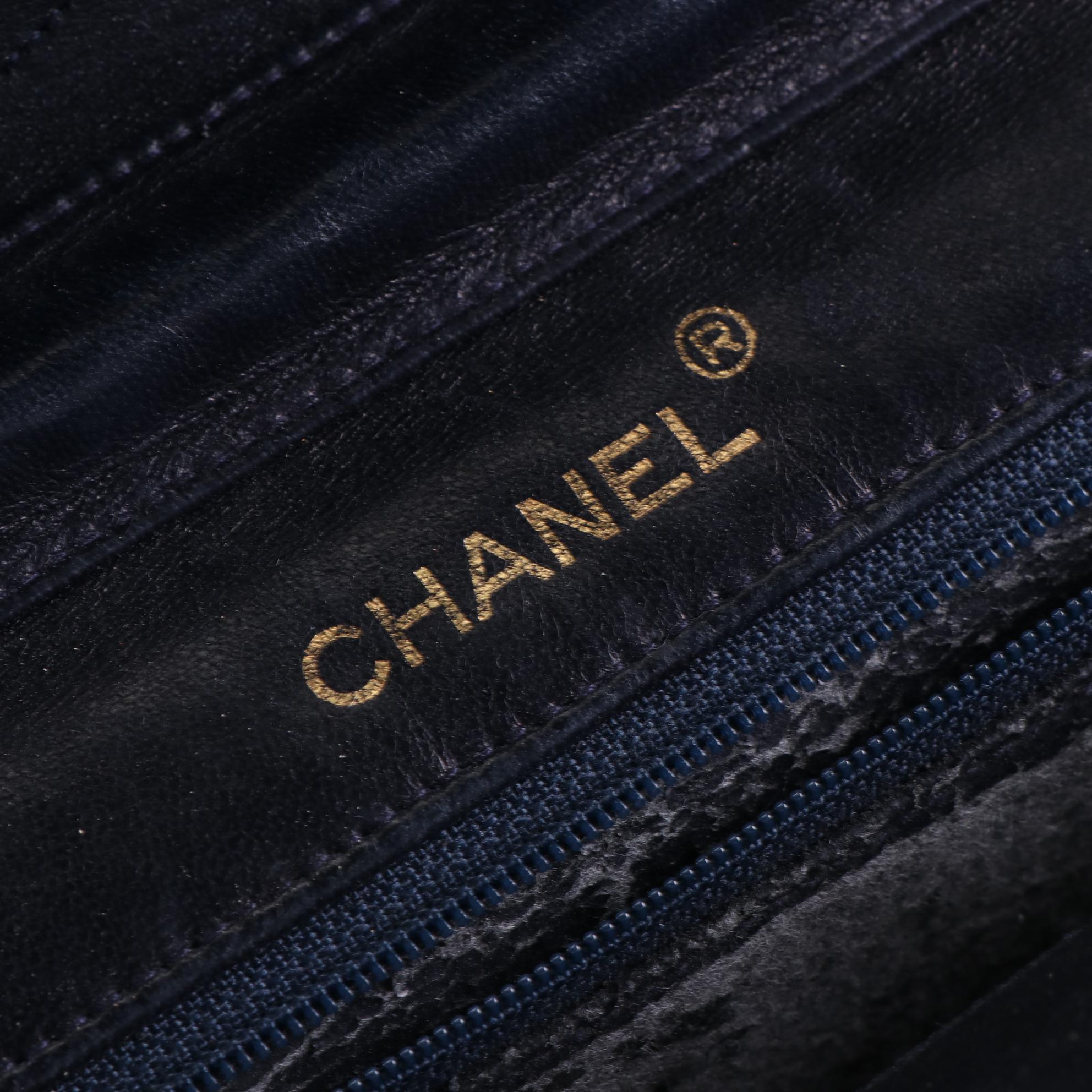 Chanel Double Flap Shoulder Bag in Lambskin Quilted Leather with Chain Strap