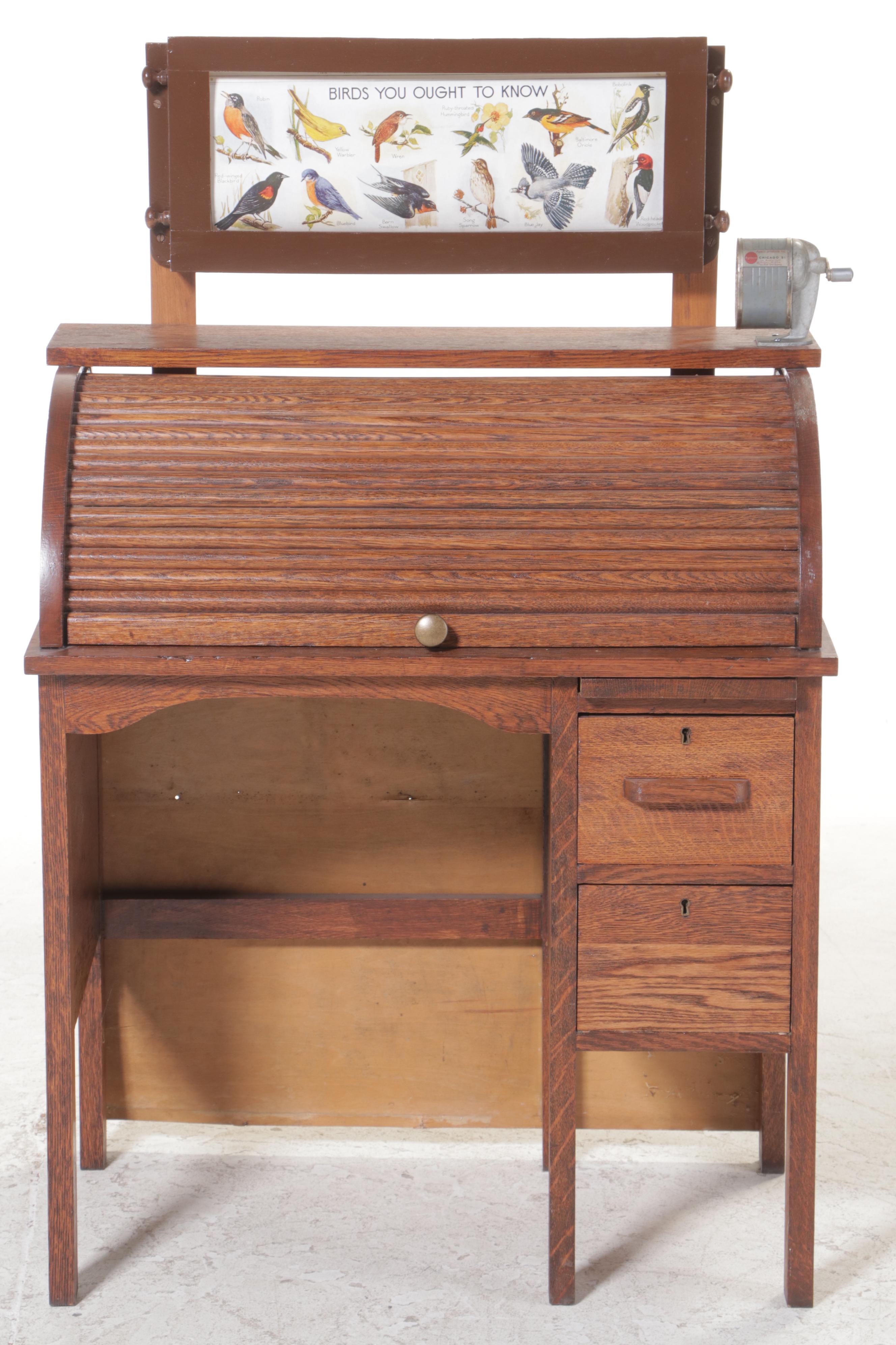 Eastman Mfg. Co. Oak Child's Roll-Top Desk, Early to Mid 20th Century