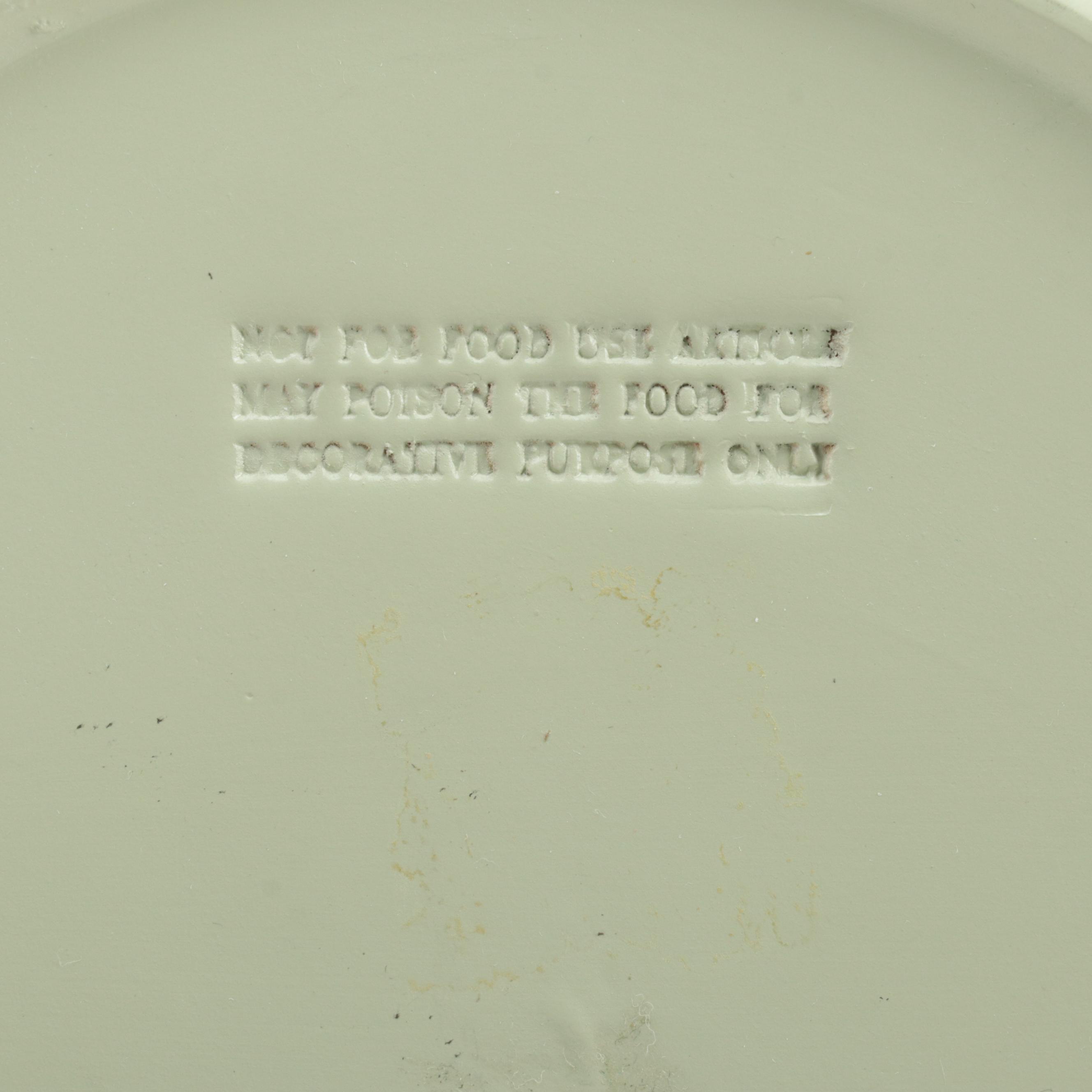 Souvenir Lighthouse Figurines with Other Lighthouse Décor