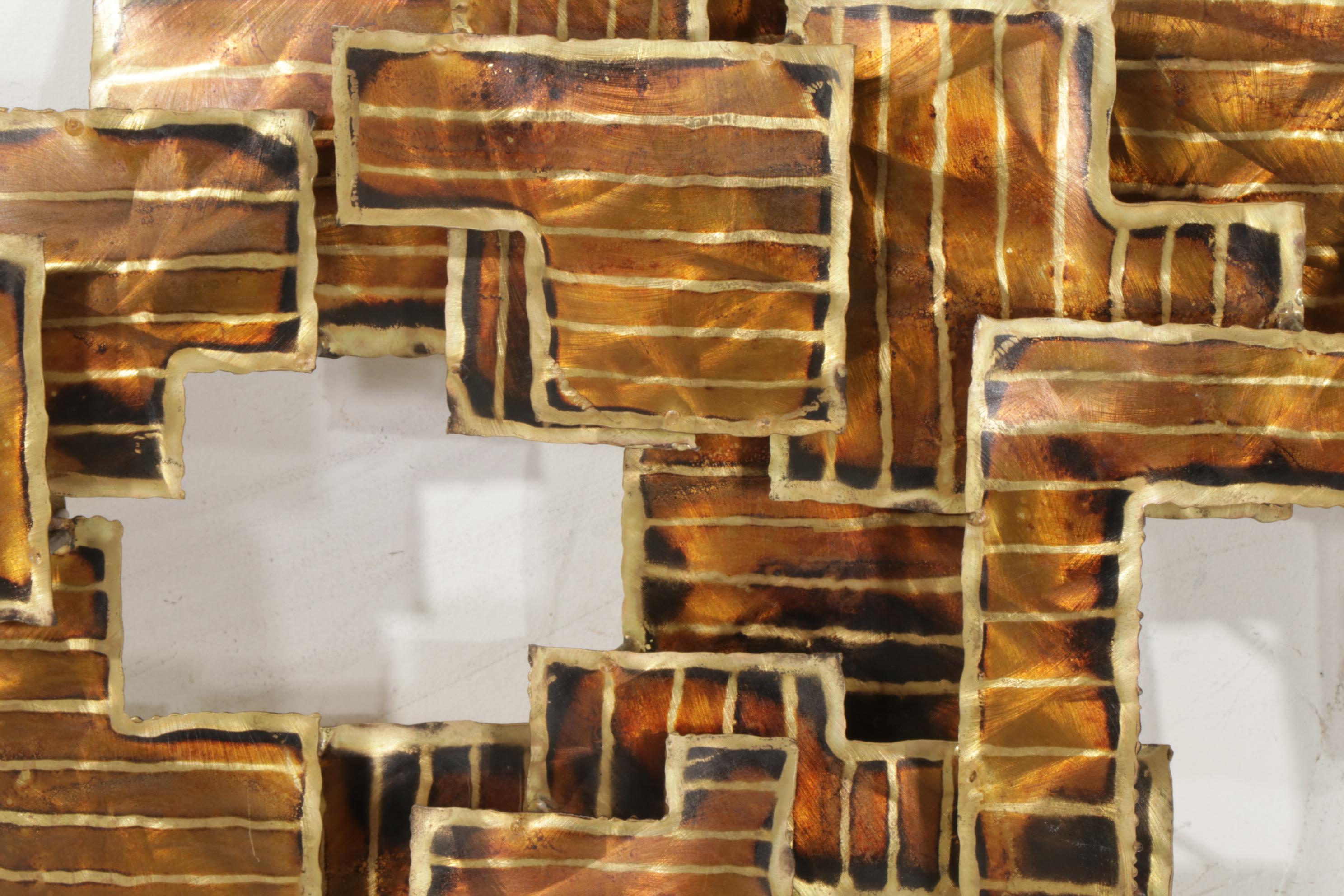 Modernist Style Metal Dimensional Wall Décor