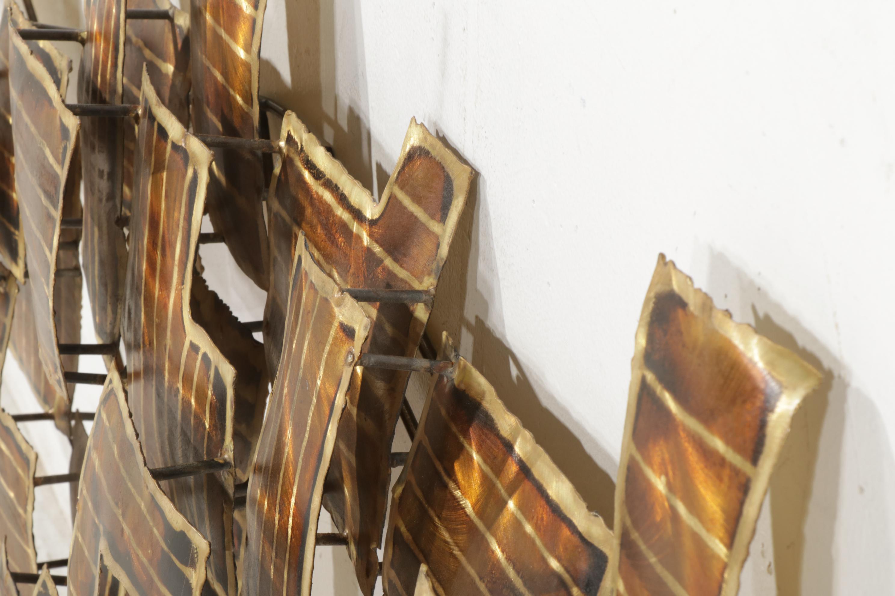 Modernist Style Metal Dimensional Wall Décor