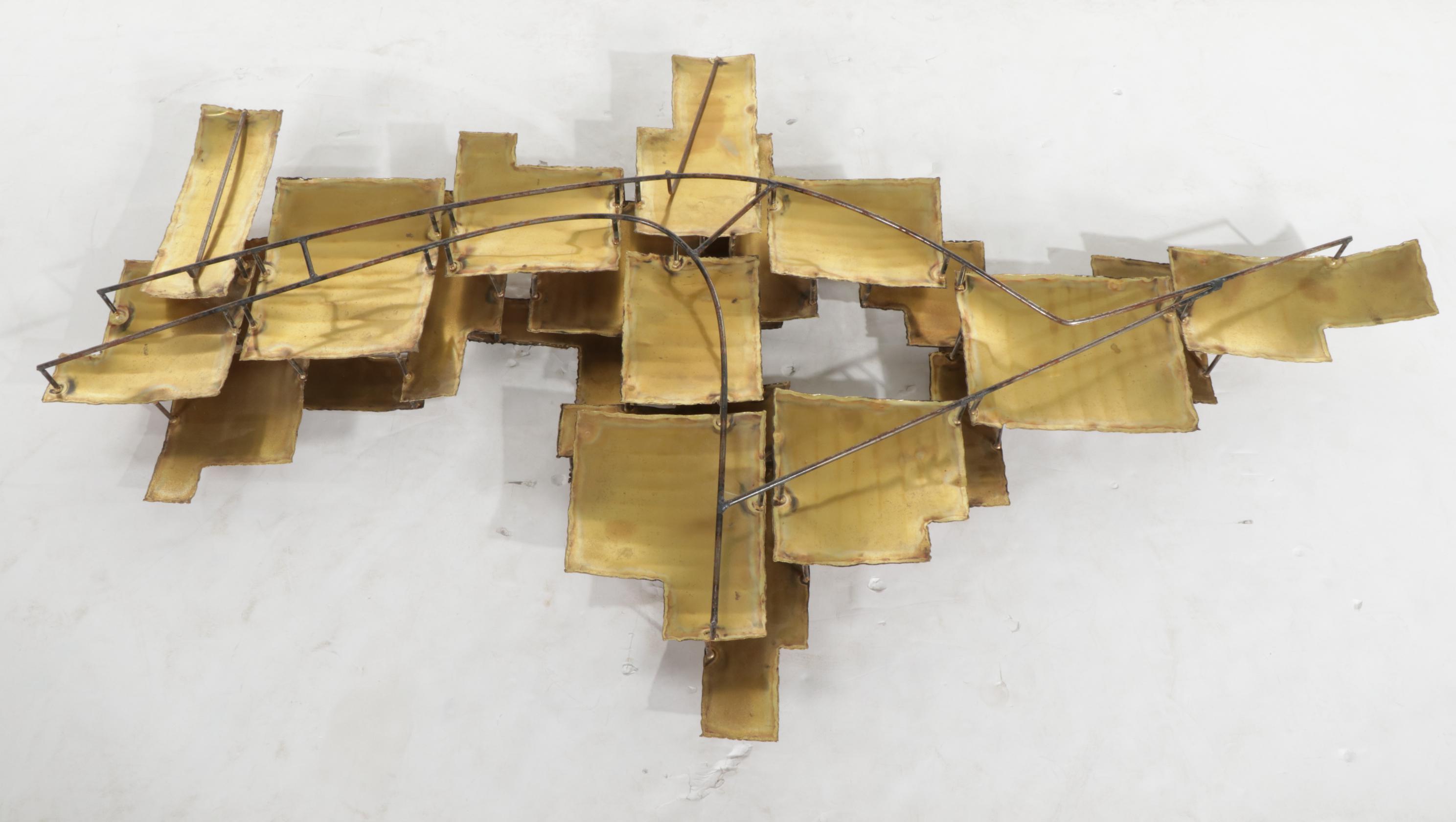 Modernist Style Metal Dimensional Wall Décor